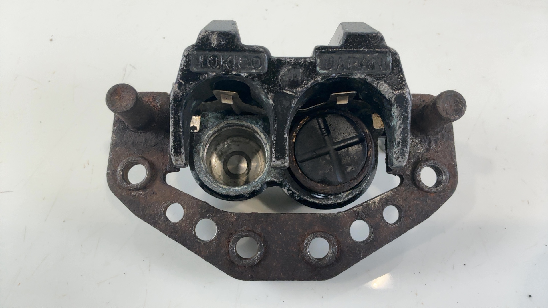 Suzuki GSX 1100 G GV74A 1100 Front Brake Caliper 1991-1994 OEM 59300-26D01 - Image 2