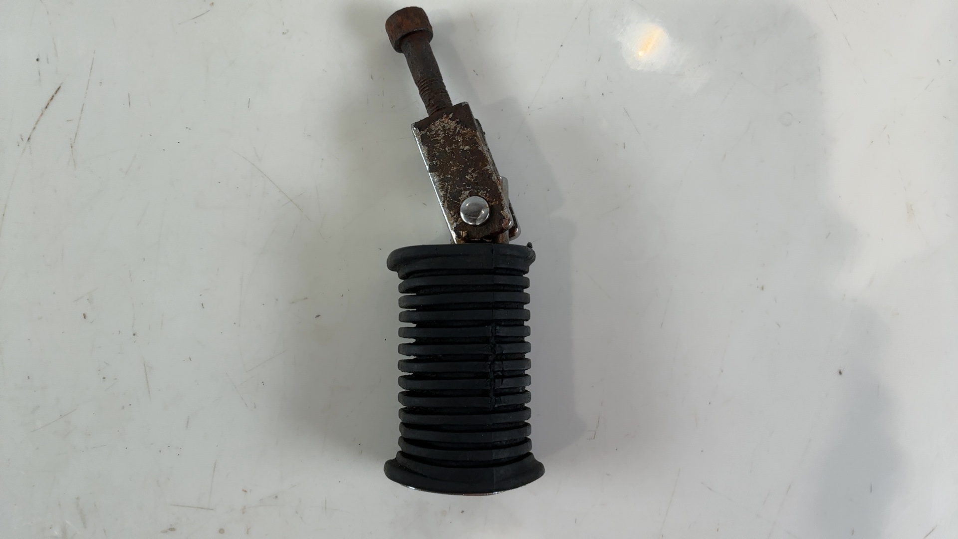 Suzuki Savage LS650 650 Rear Right Passenger Foot Peg 2000 2001 OEM 43600-24B00