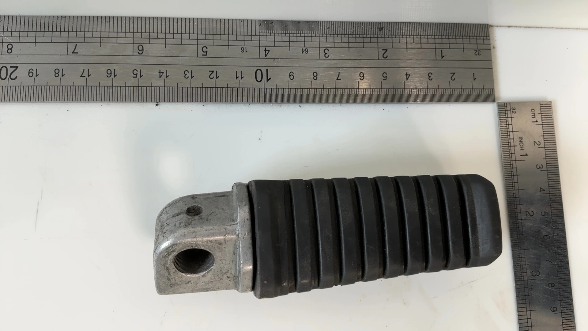 Kawasaki GPZ900R ZX900A 900cc Rear Left Passenger Foot Peg 1984-2003 34028-1121 - Image 4