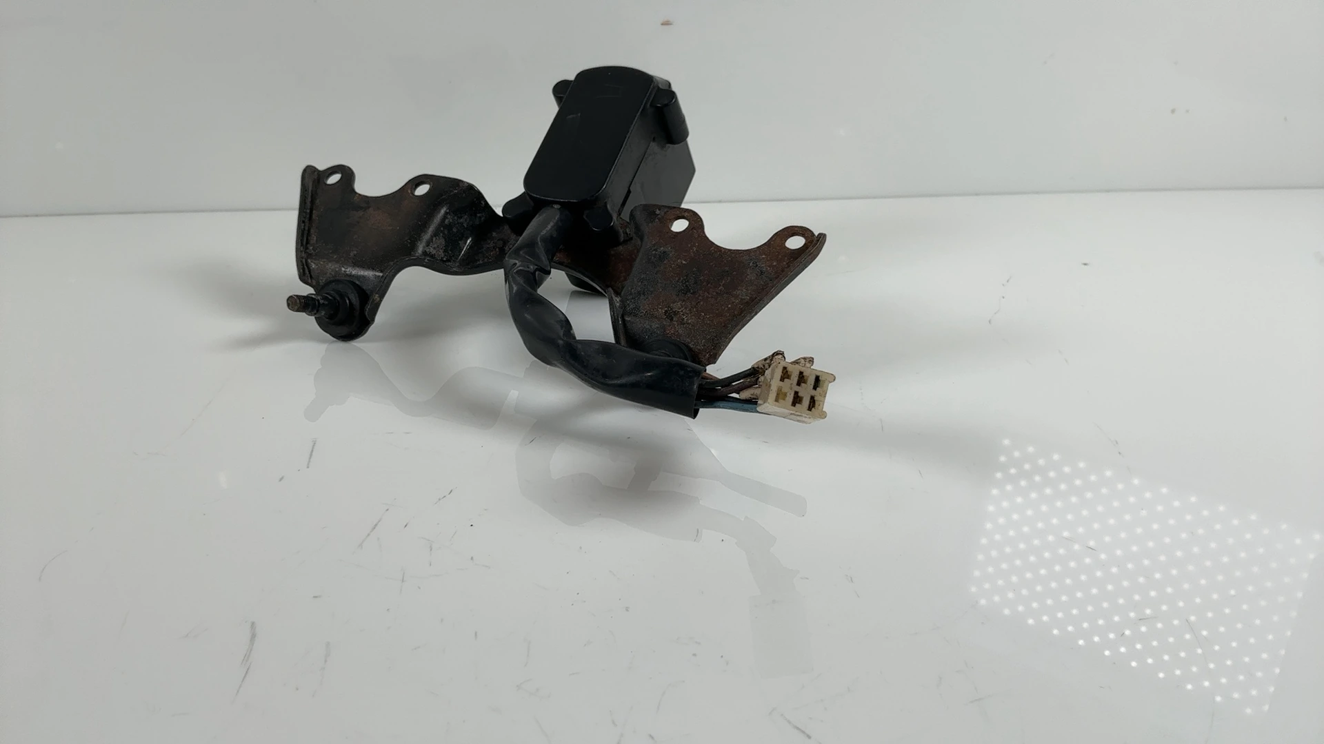 Yamaha XS650 XS400 Special 650cc Indicator Light Bracket 1978-83 2M0-83519-00-00 - Image 5