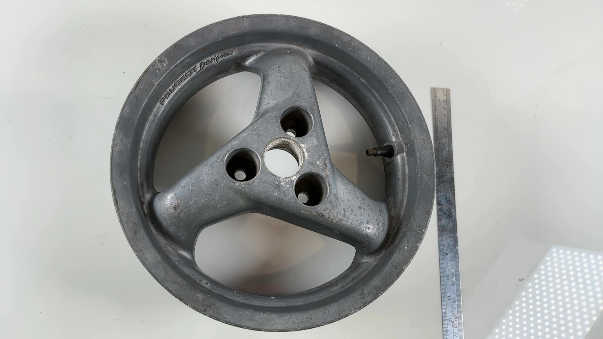 Peugeot Speedfight 1 2 50 Front Wheel Rim 1998 2008 OEM 761844B2 E12xMT3.50H2 - Image 3