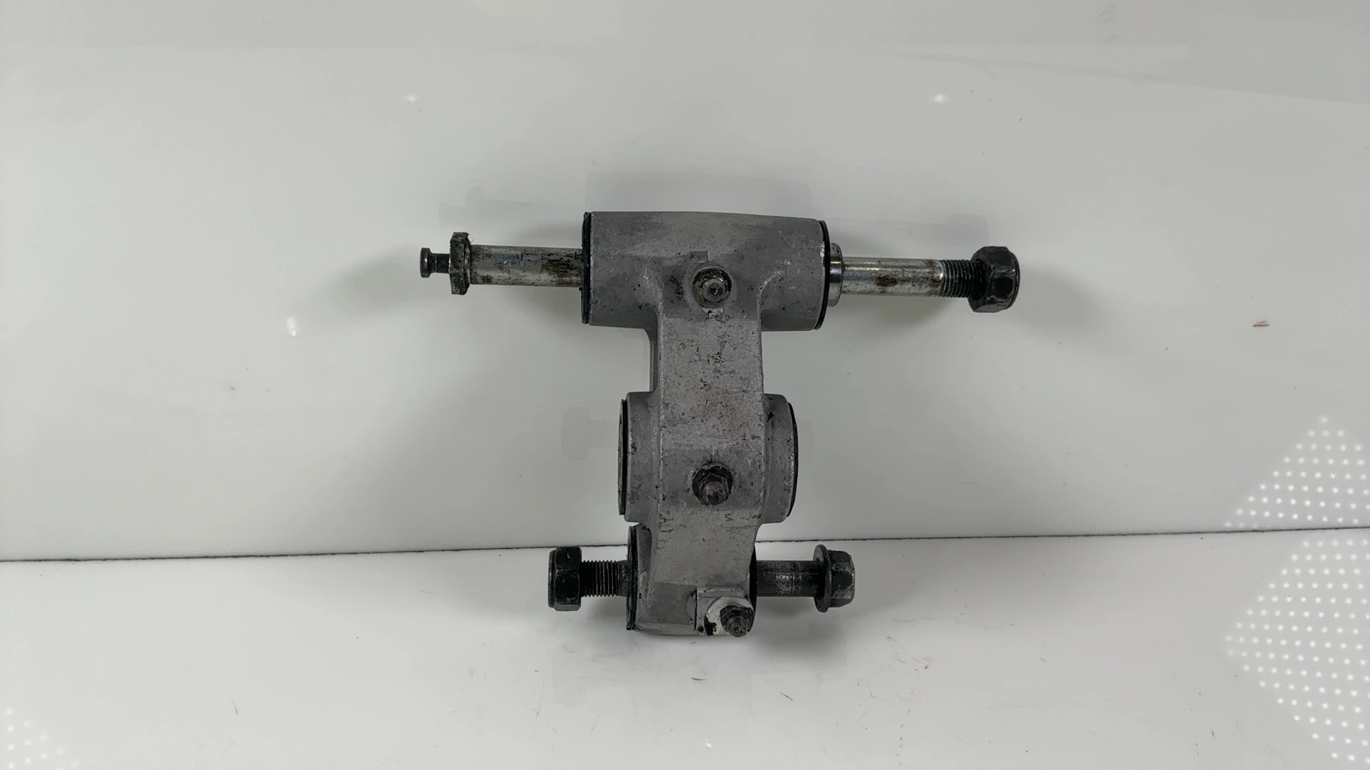 Kawasaki Ninja ZX-6 ZX600E 600cc Rear Shock Linkage Arm 1990-2002 OEM 39007-1191 - Image 1