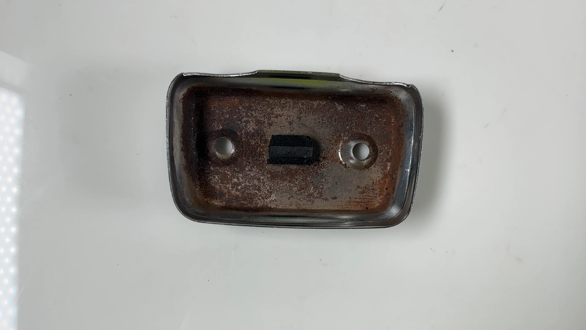 Suzuki GS750T GS750 750cc Cylinder Head Side Cover Cap 1981 1982 OEM 11174-49210 - Image 3