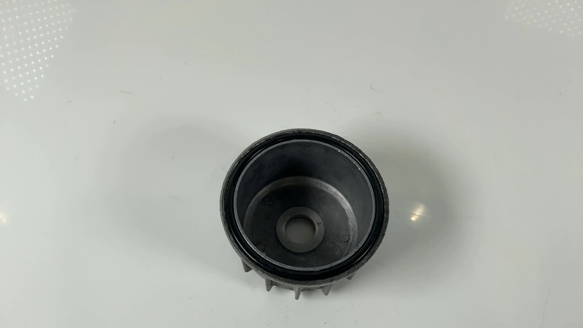 Honda CX500 CX500 500cc Oil Filter Cover 1978 1979 OEM 15411-415-000 - Image 4