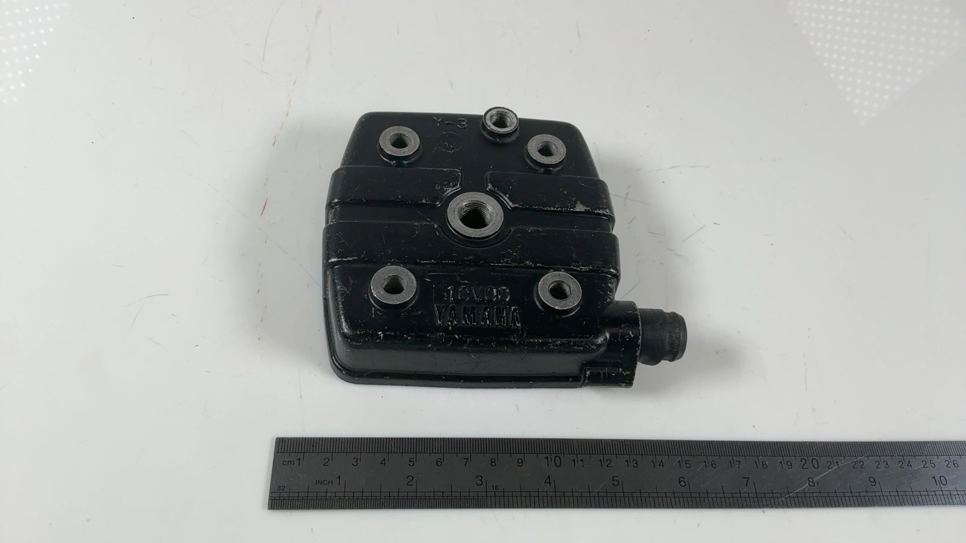 Yamaha DT125LC 10V 125cc Cylinder Head 1982-1985 OEM 10V-11111-00-00 - Image 5