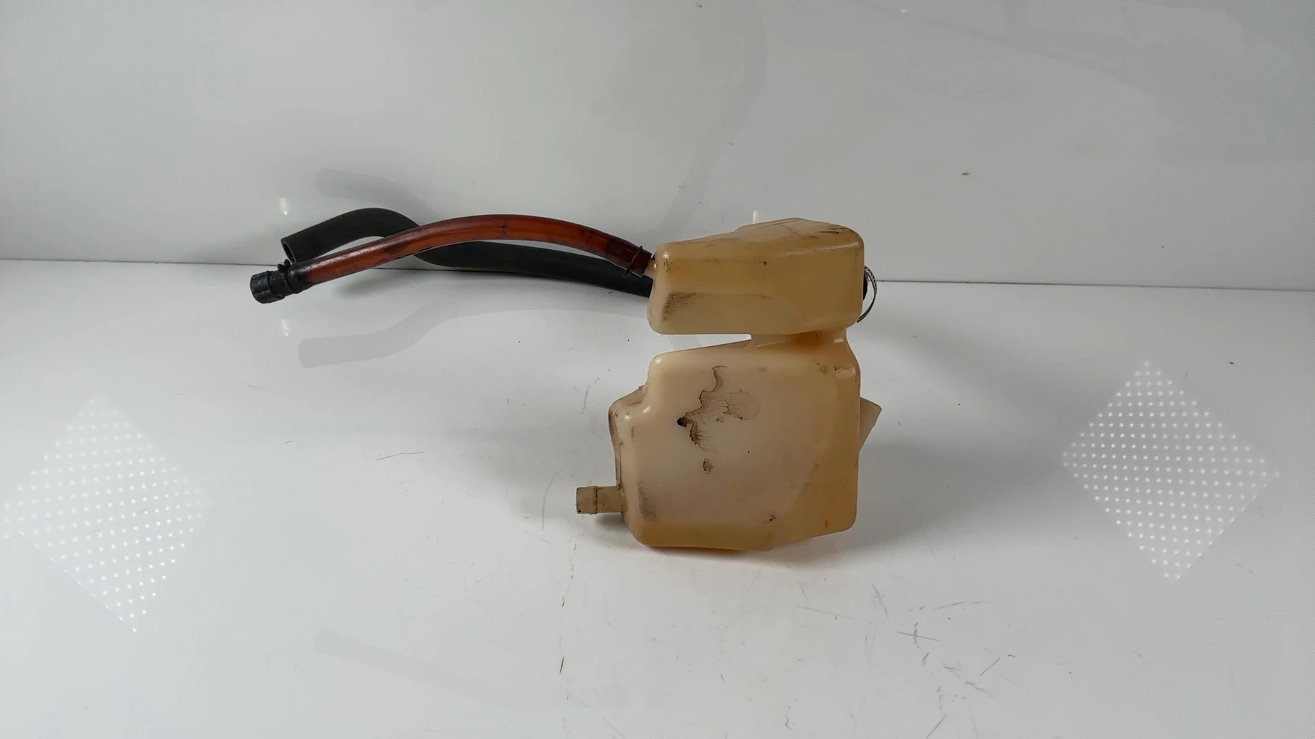 Honda Interceptor VF750F RC15 750 Air Breather Box Tank 1983 1984 17551-MB2-000 - Image 2