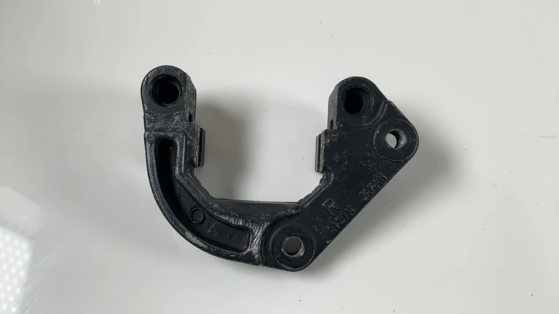 Suzuki GS650G GS650 650cc Front Brake Caliper Bracket 1981 1982 OEM 59100-45881