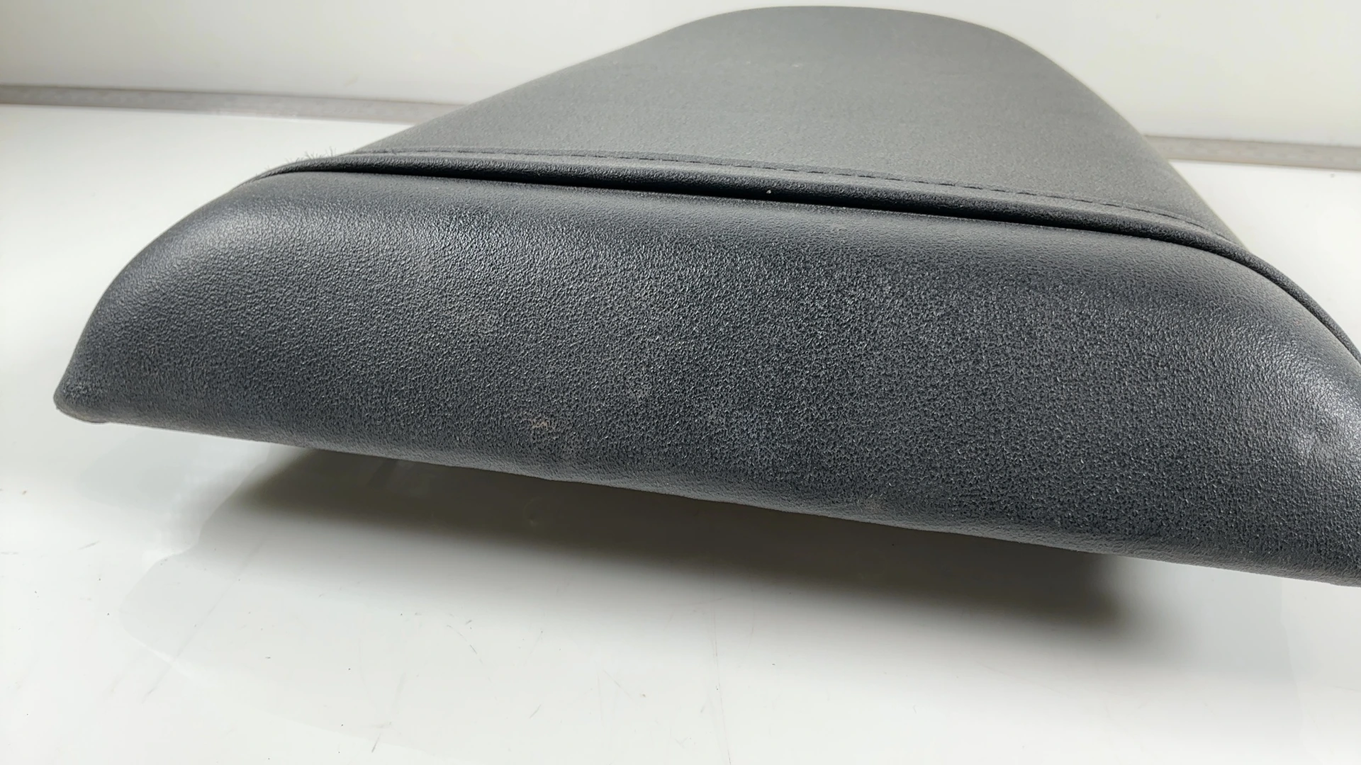 Suzuki GSXR 750 Rear Passenger Pillion Seat 2000-2003 OEM 45300-35F20 S35F - Image 4