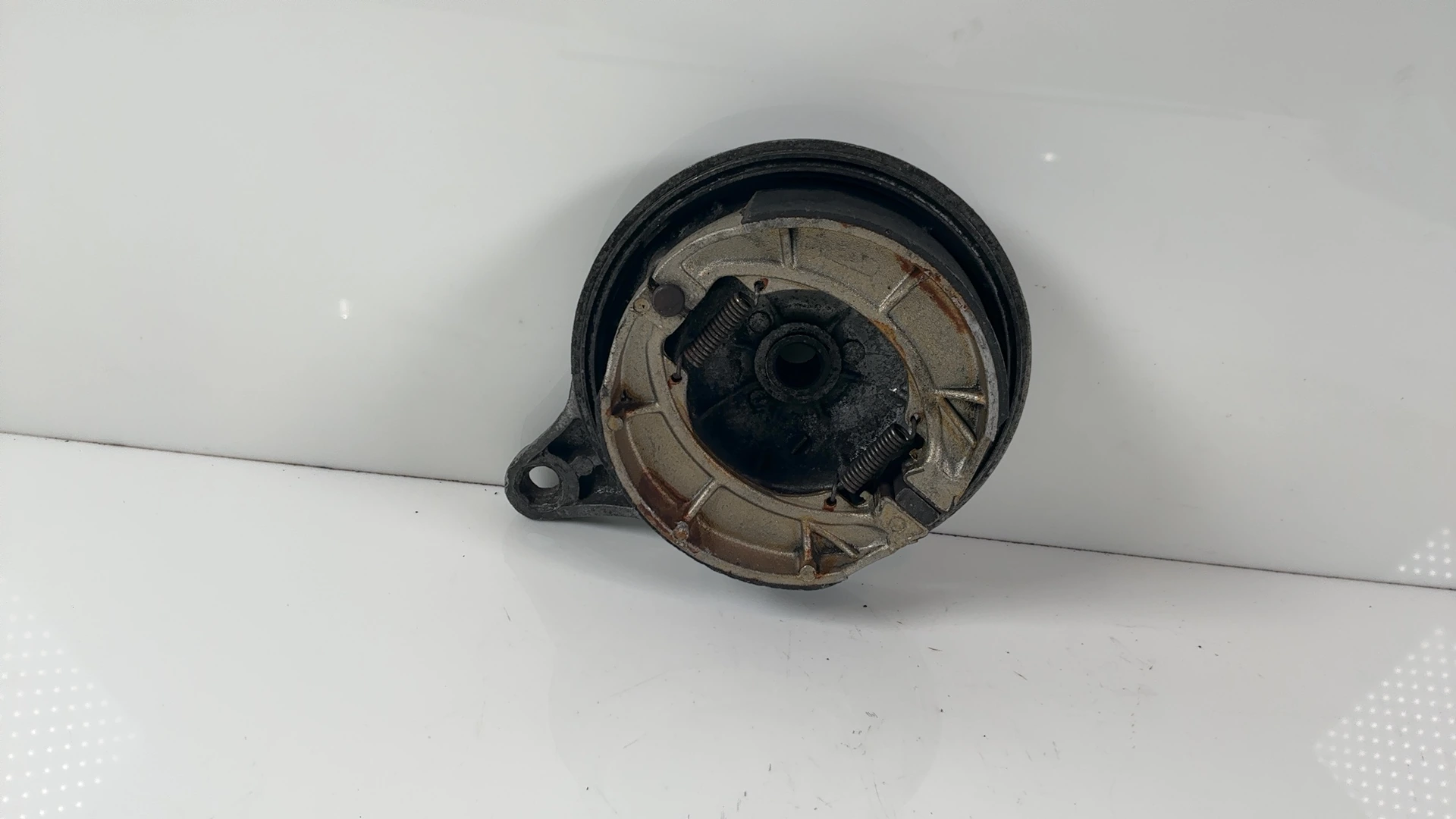 Suzuki RG125 Gamma 125 Rear Brake Plate Hub Drum 1984 1985 OEM 64210-12C00 - Image 2