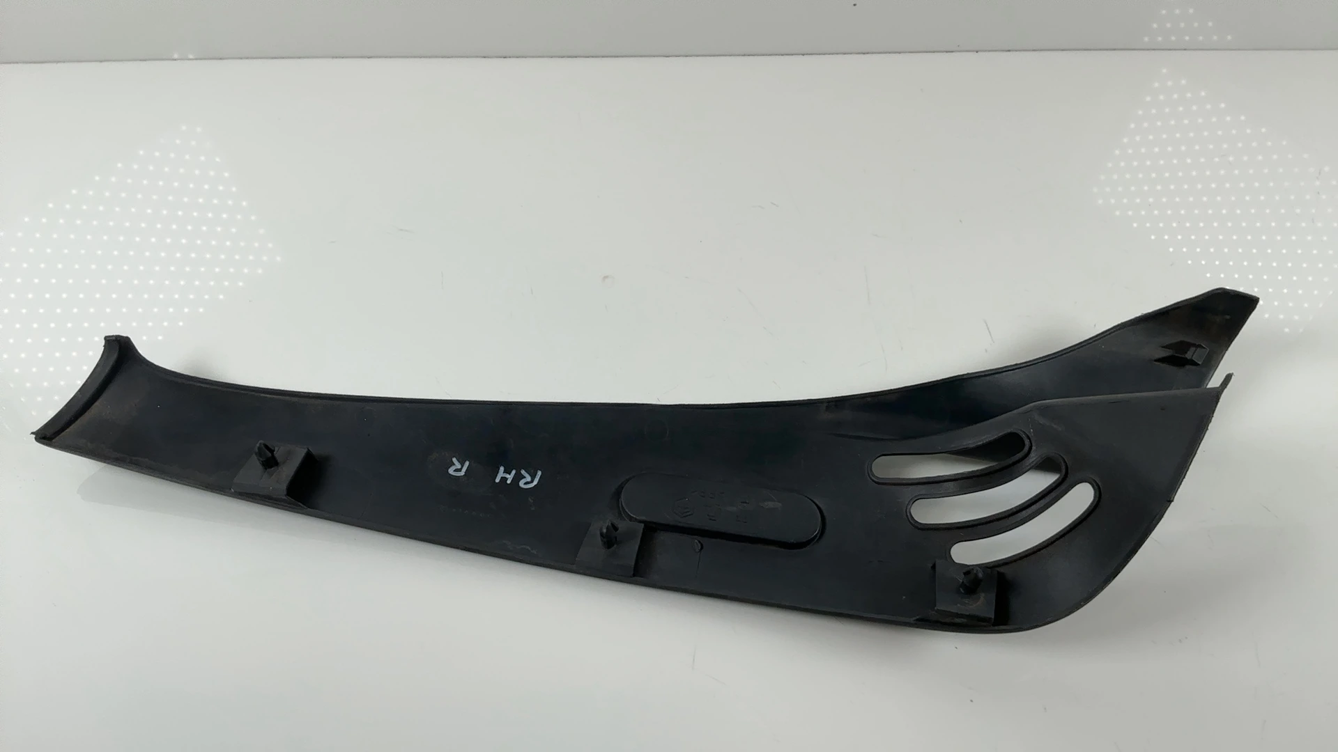 Vespa ET2 ET4 50 150 Left Lower Fairing Trim 1996-2005 OEM 297282 - Image 4