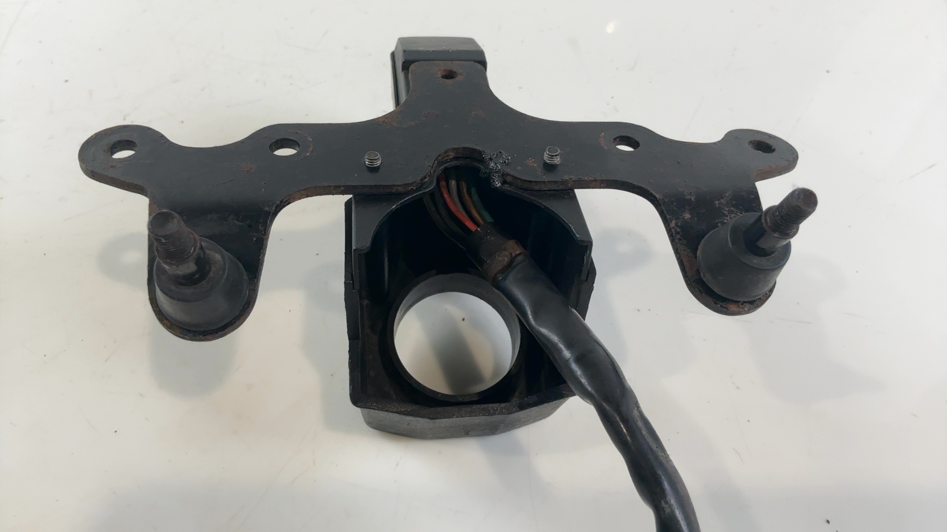 Kawasaki KZ250 LTD KZ250-D1 250cc Gauge Bracket Pilot Box 1980 OEM 25023-1011 - Image 6