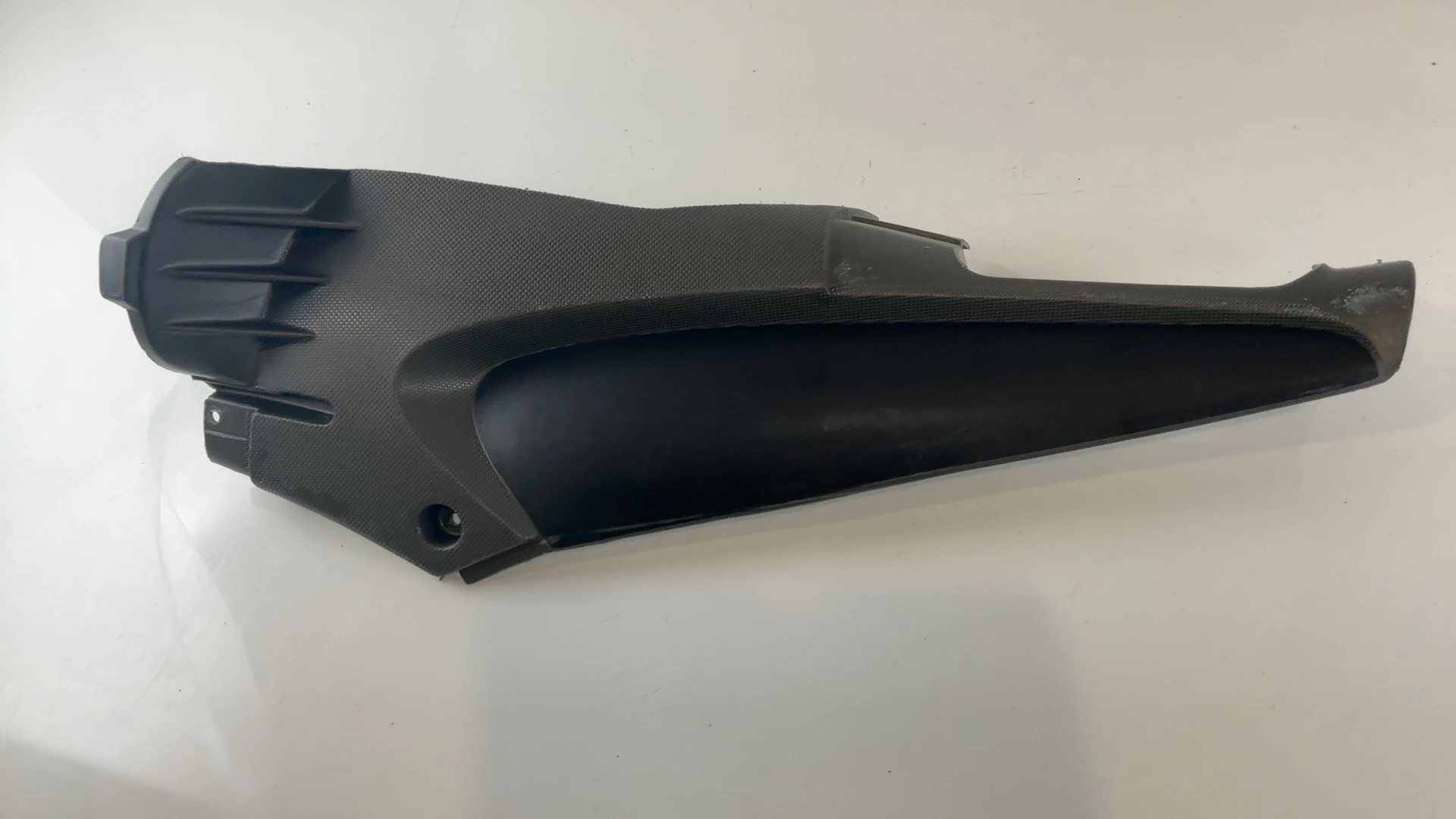 Aprilia SR Motard 125 CC Right Side Fairing Cover 2012-2017 OEM 101361