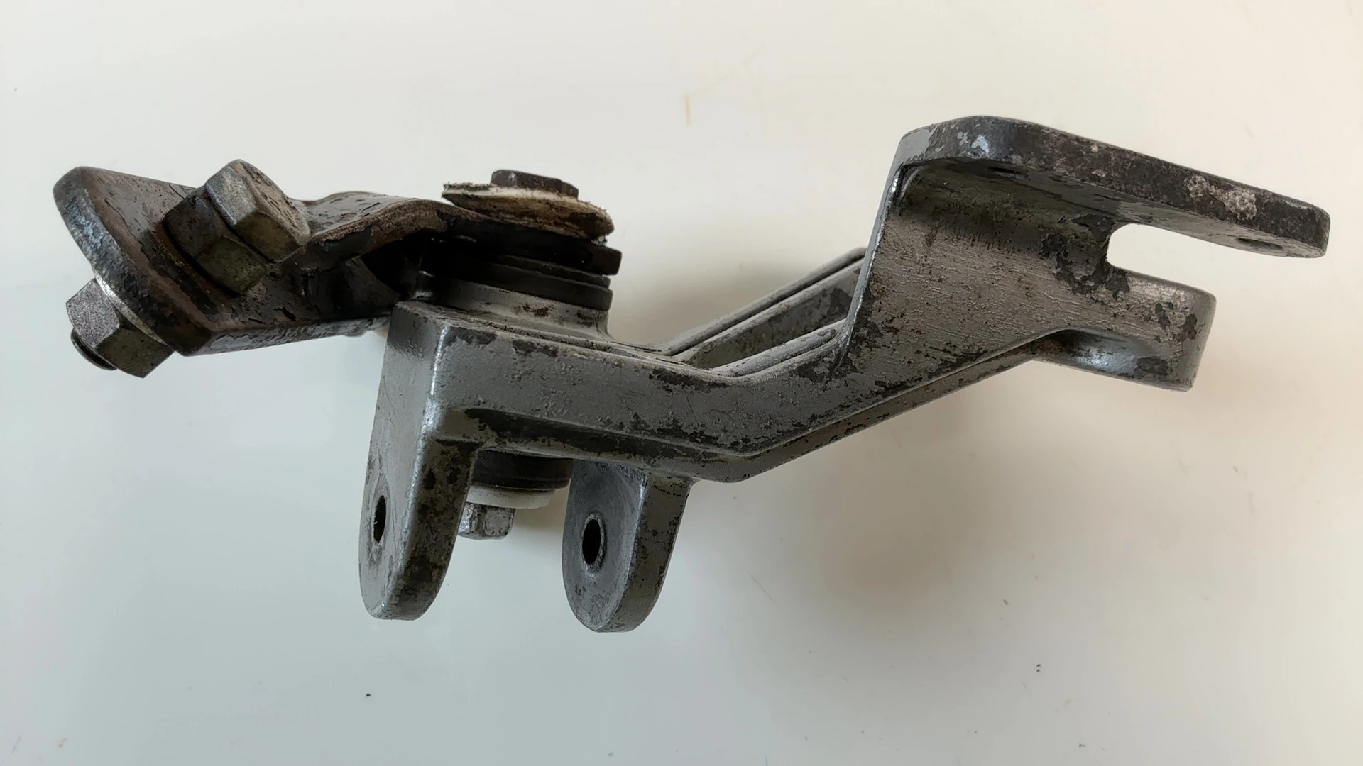 Kawasaki Ninja GPZ600R ZX600A 600cc Rider Footrest Bracket LH 1985-88 35011-1242 - Image 8