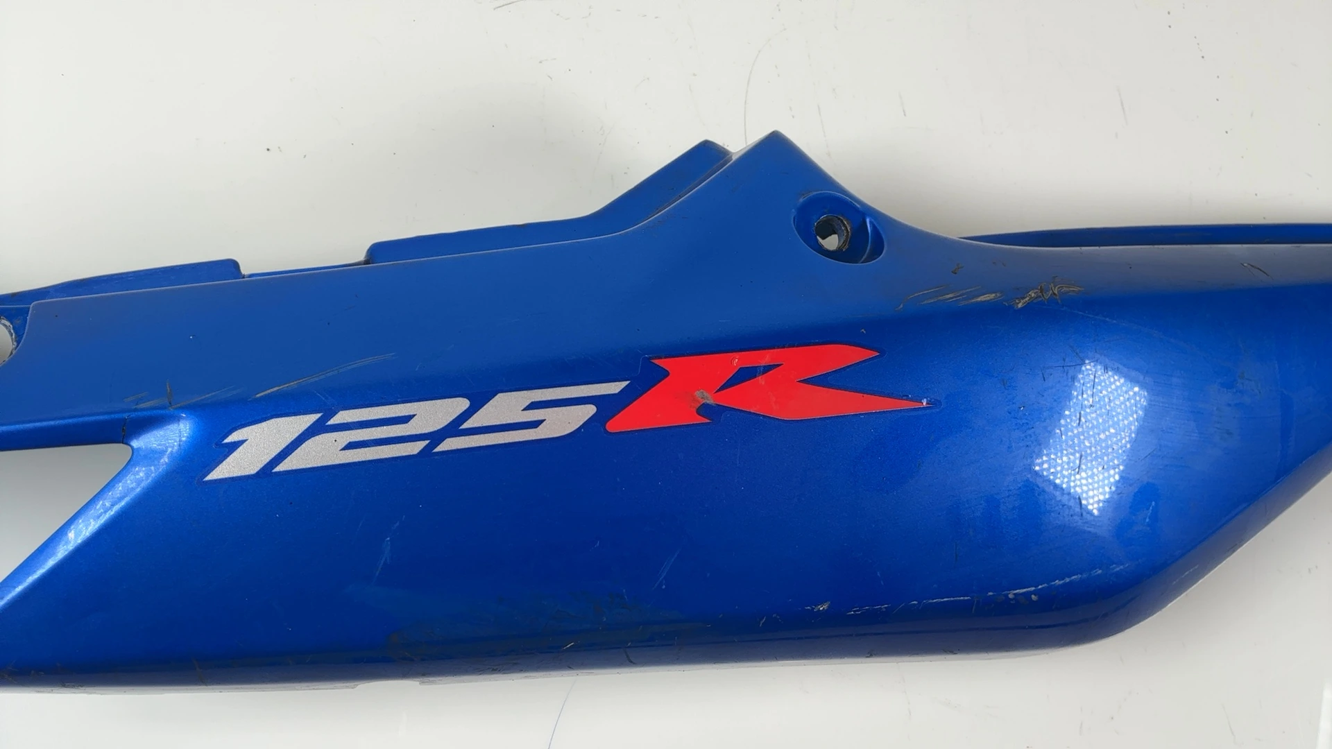 Honda CBR 125R JC34 125cc Right Rear Tail Cowl Panel 2004-06 OEM 83540-KPPA-9010 - Image 5