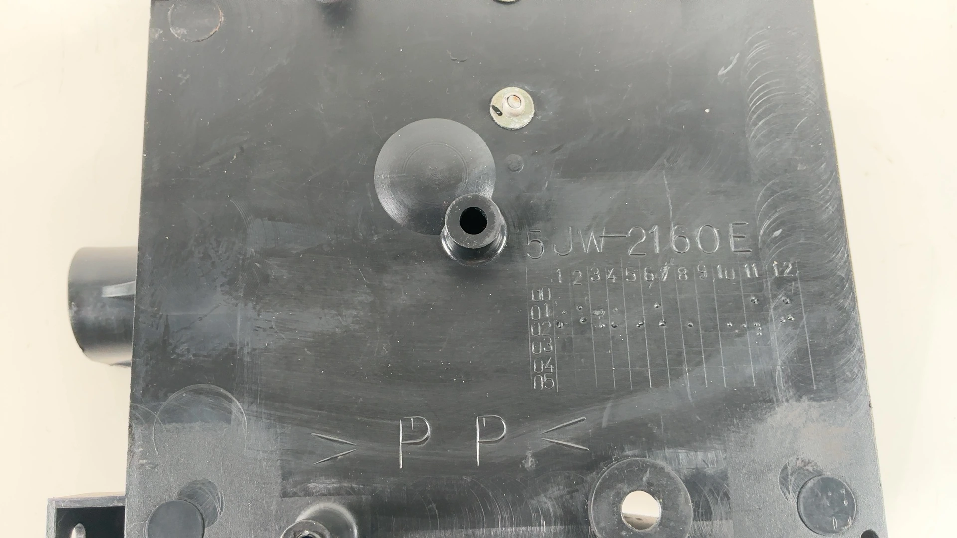 Yamaha FJR1300 FJR 1300cc Underseat Tool Storage Box 2001-05 OEM 5JW-2160E-00-00 - Image 3