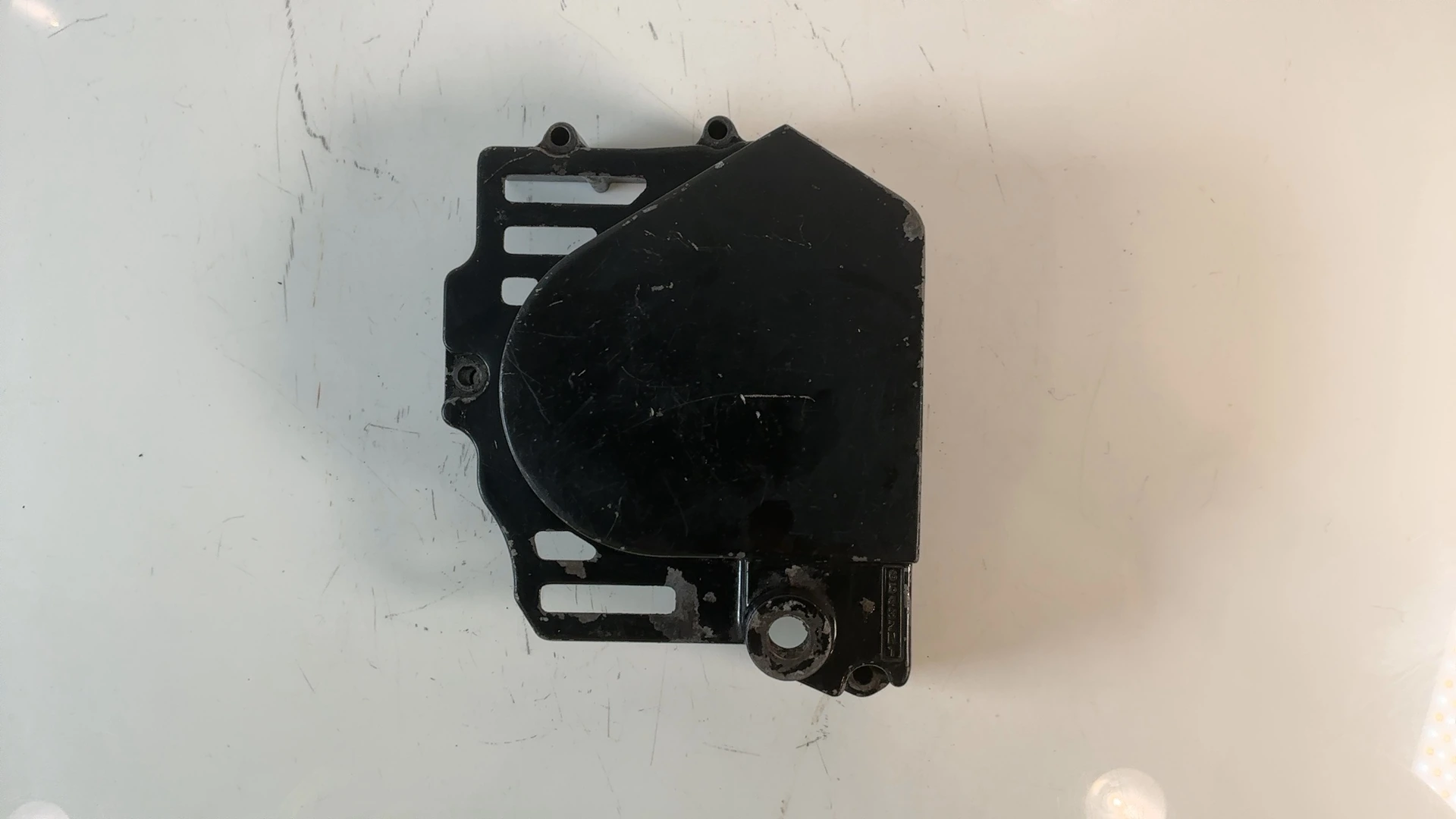 Kawasaki Ninja 600R ZX600A 600cc Engine Sprocket Cover 1985-1997 OEM 14026-1134