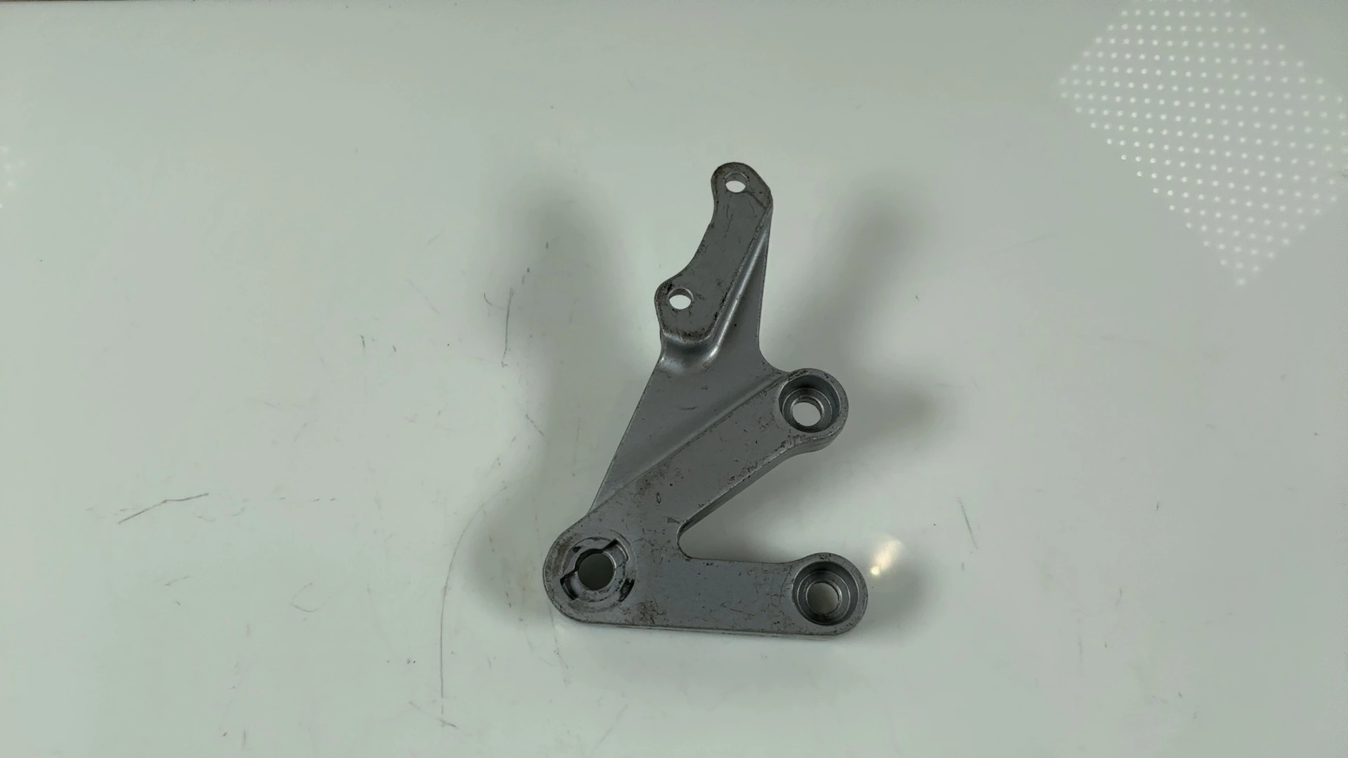 Suzuki GSX-R 600 750 Right Front Foot Rest Peg Bracket 2001-2003 OEM 43511-35F00 - Image 3