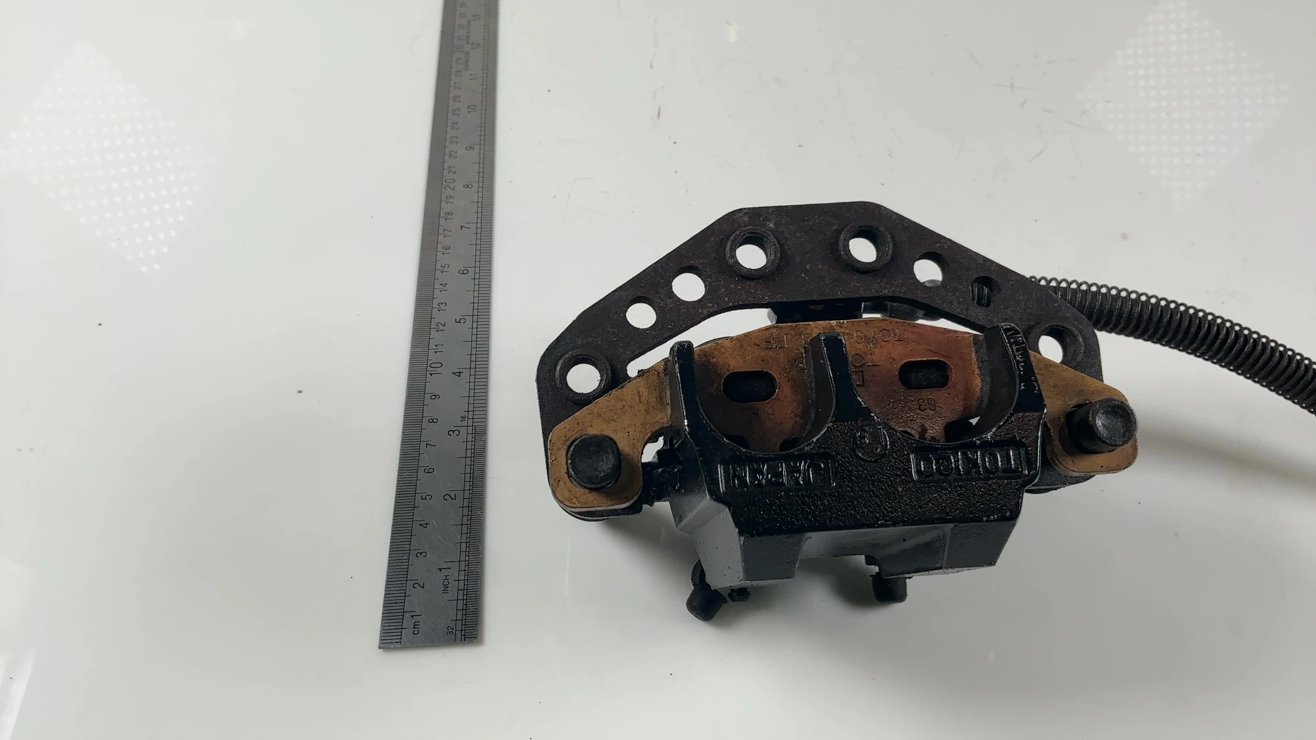 Kawasaki Zephyr ZR1100 A1 1100cc Rear Brake Caliper 1991-1992 OEM 43041-1492 - Image 4