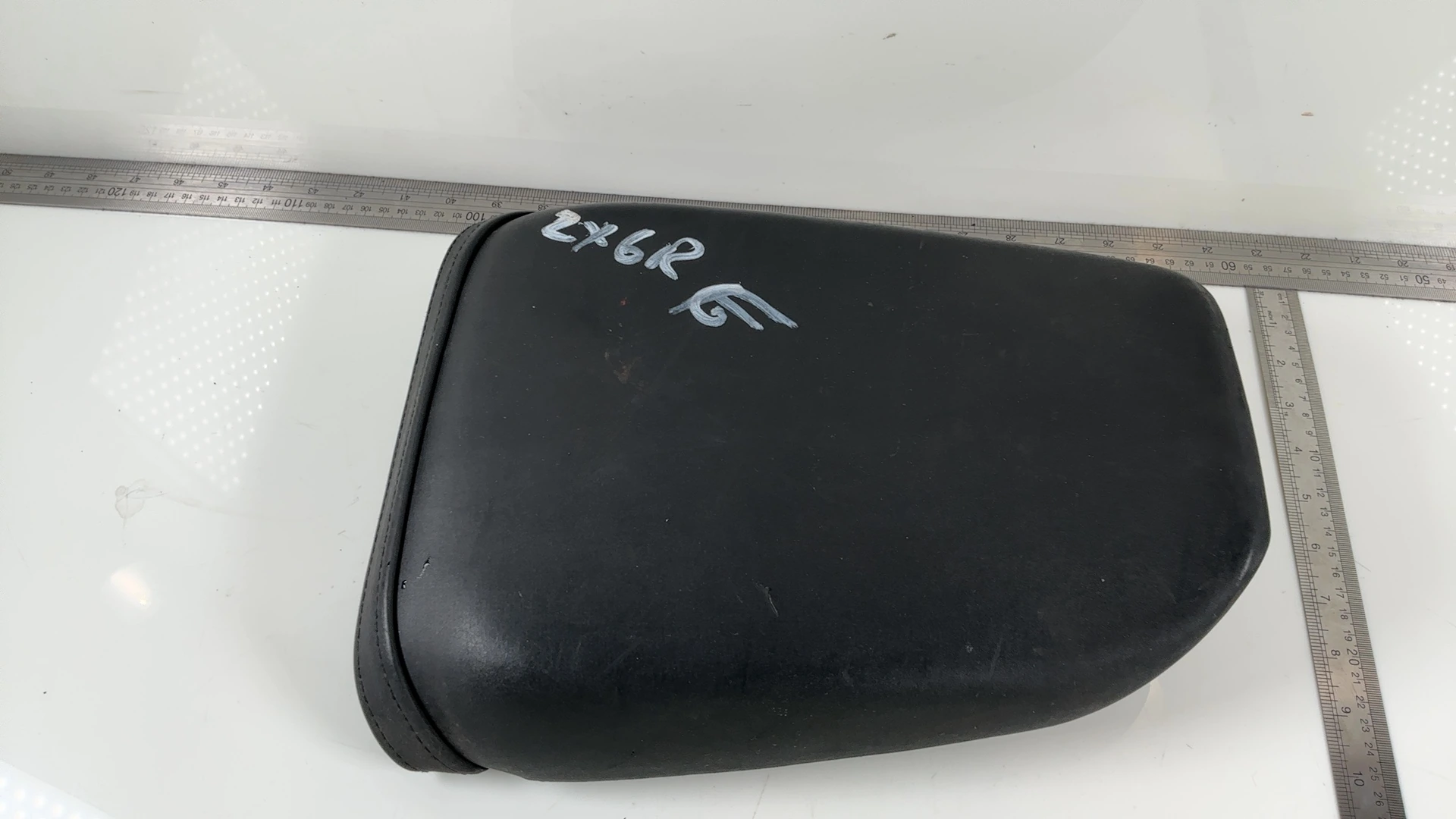 Kawasaki ZXR400 ZX400L 400cc Rear Passenger Seat 1991-1999 OEM 53001-1645 - Image 3