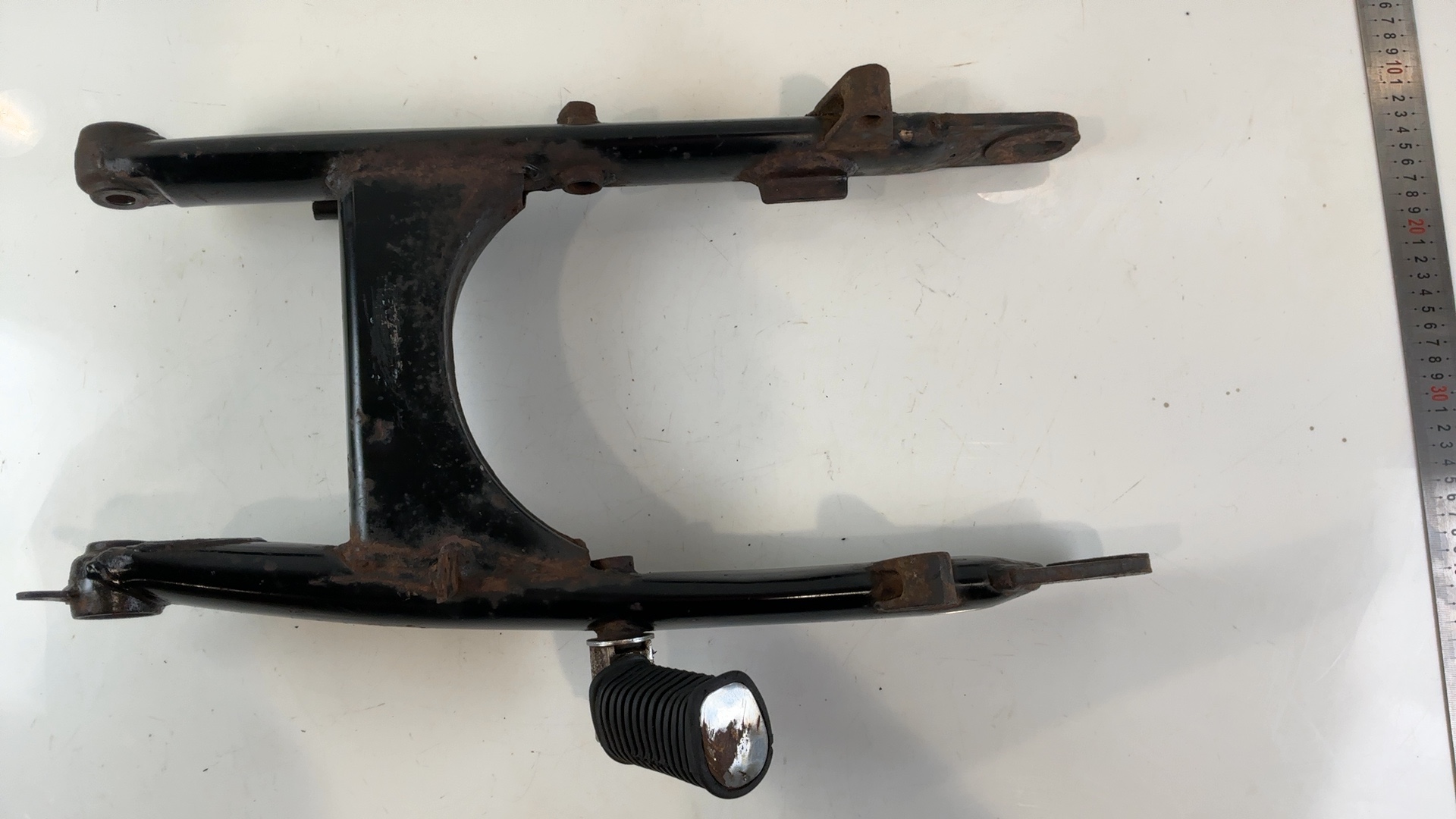 Suzuki Savage LS650 650cc Rear Wheel Swingarm 1986-2004 OEM 61100-24B03-019