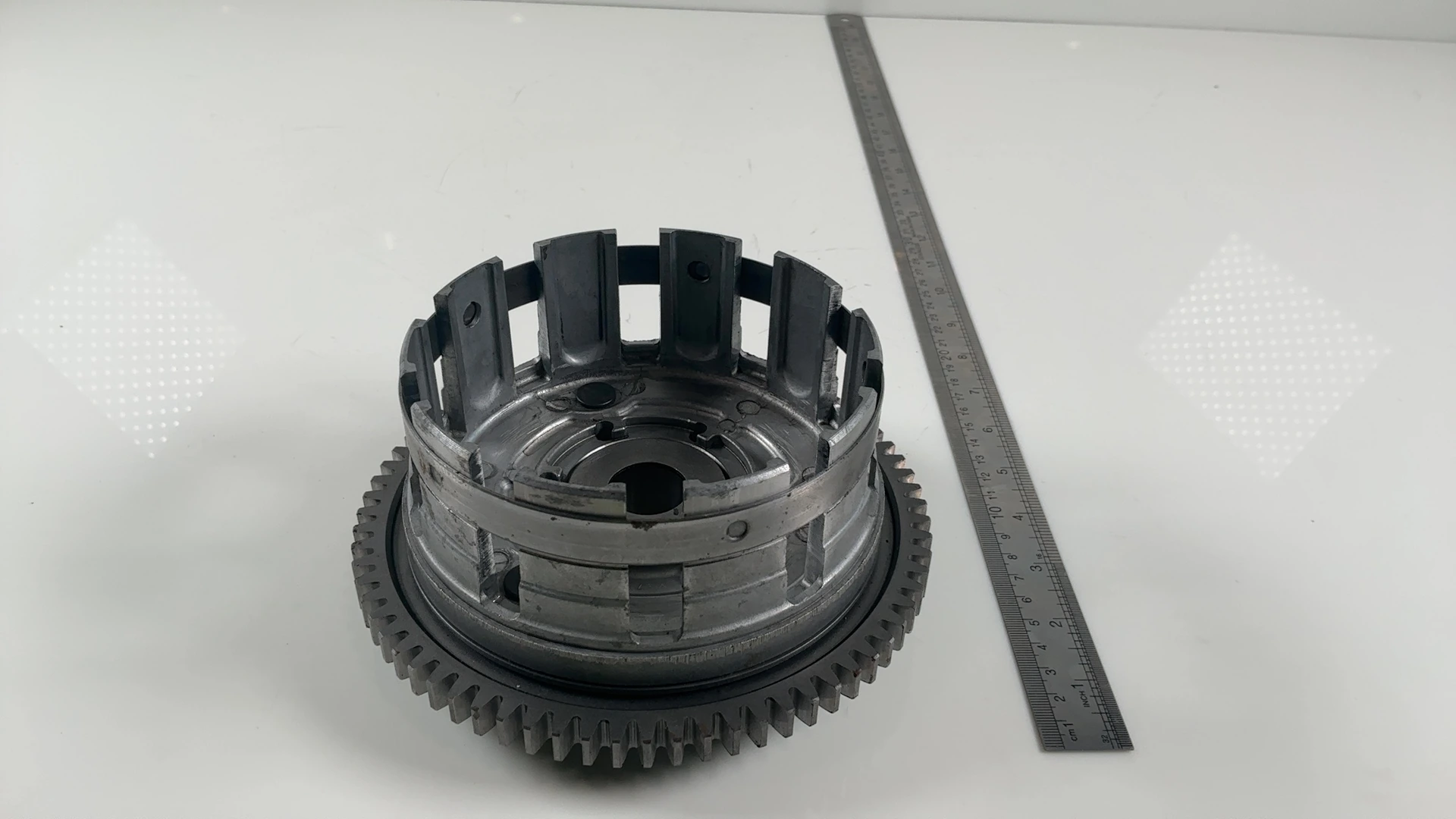 Suzuki GSXR600 GN76A 600 Clutch Outer Basket 1997-2000 OEM 21200-31890 - Image 3
