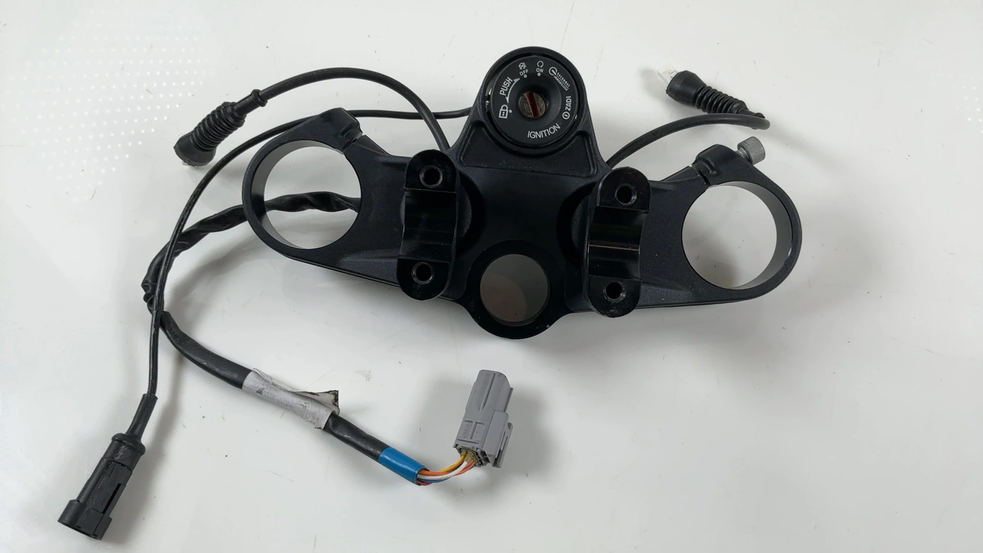 Aprilia RSV4 Tuono 1100 Upper Fork Bridge Yoke Triple Tree 2011-2026 OEM 898680 - Image 3