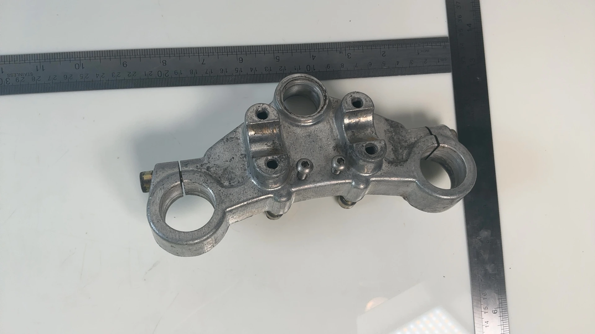 Derbi Senda R SM 50 50cc Upper Fork Bridge Yoke 1999-2001 OEM 00H00206091 - Image 3