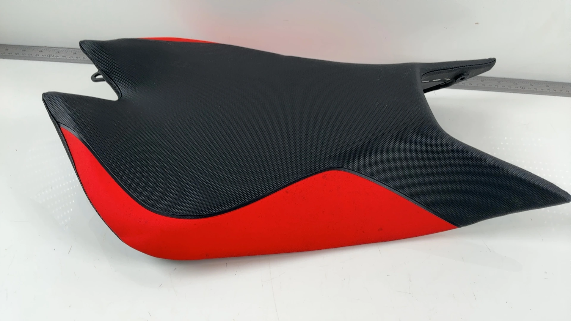 Aprilia Tuono V4 Factory 1100 Rider Front Seat 2021-2026 OEM 2B008151 - Image 7