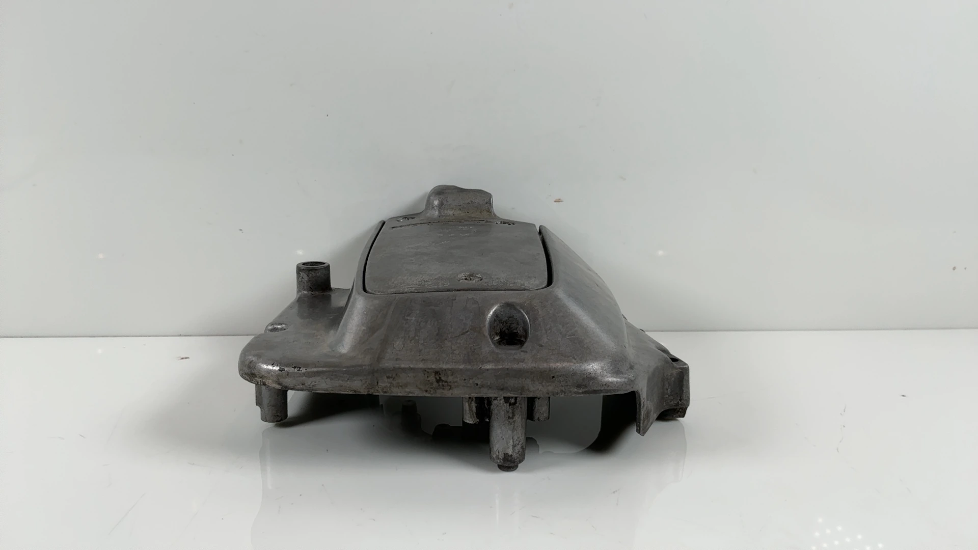 Suzuki GSX 750 GSX750E 750cc Sprocket Cover 1983-1987 OEM 11360-31301 - Image 6