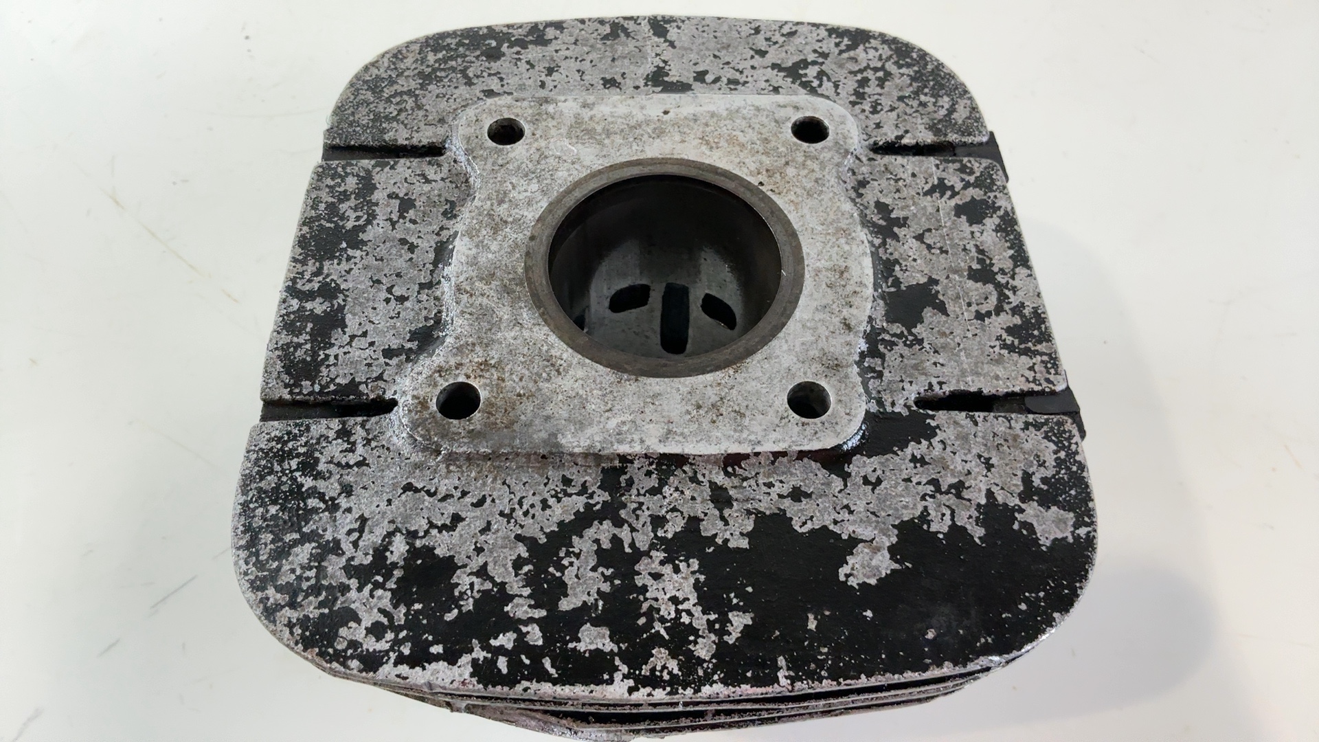 Suzuki GP100 GP100C GP100N 100cc Cylinder Barrel 1978 1979 OEM 11210-39212 - Image 12