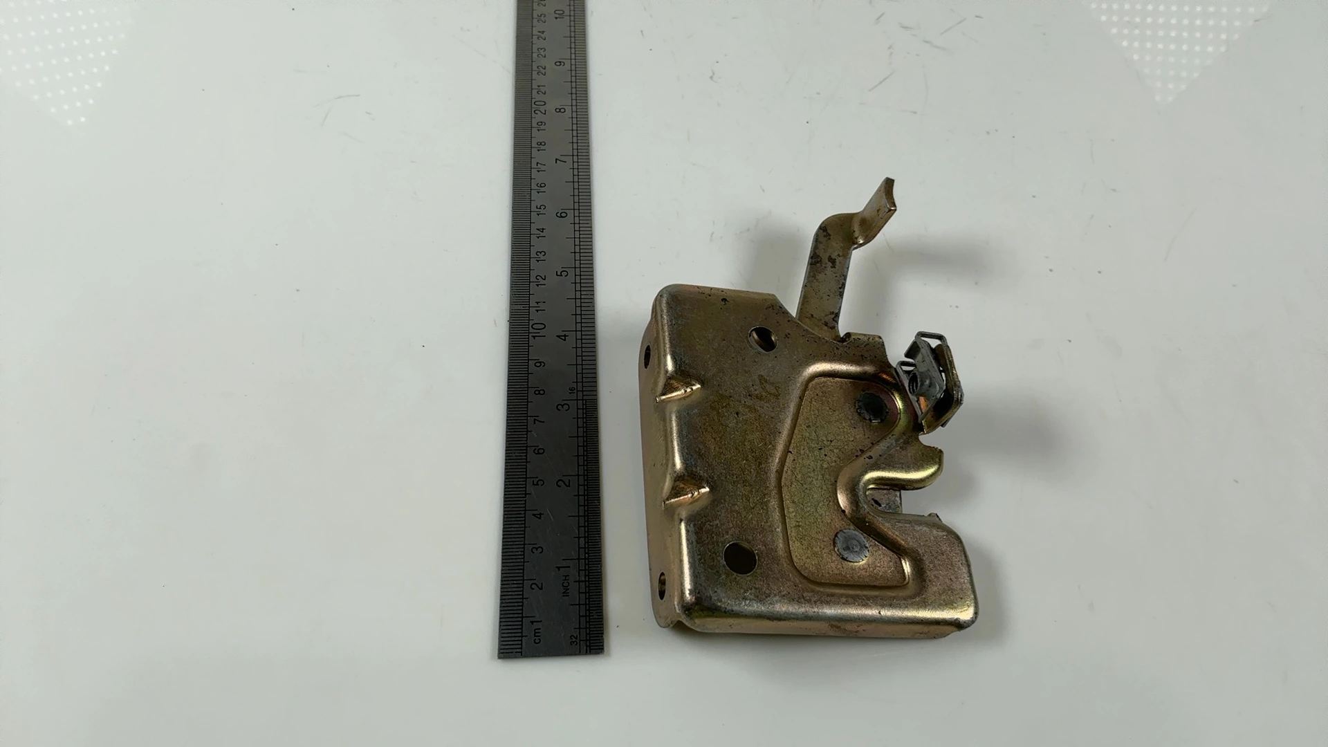 Piaggio Typhoon ZAPC29 50cc Seat Catch Lock Latch 2005-2013 OEM 268300 - Image 4