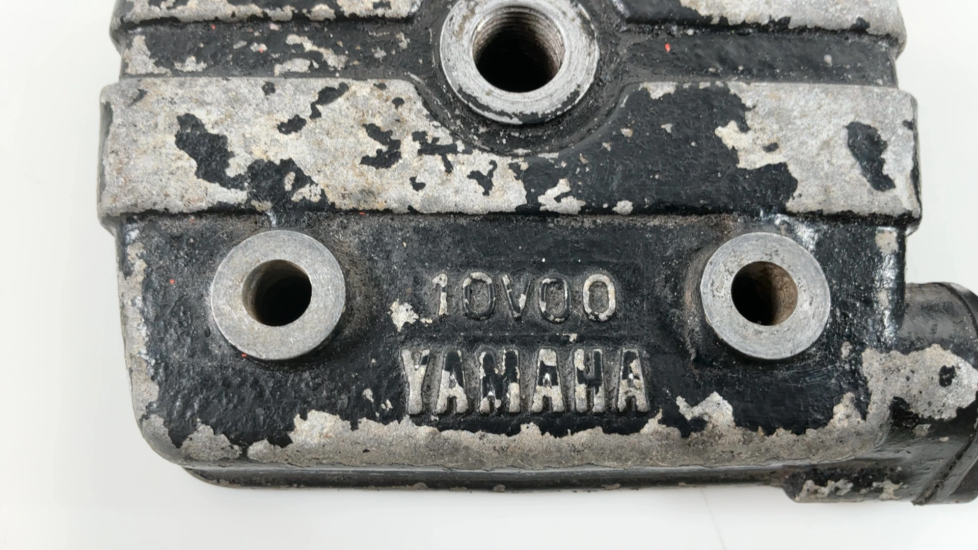 YAMAHA DT125LC 10V 125cc Cylinder Head 1982-1984 OEM 10V-11111-00-00 - Image 3
