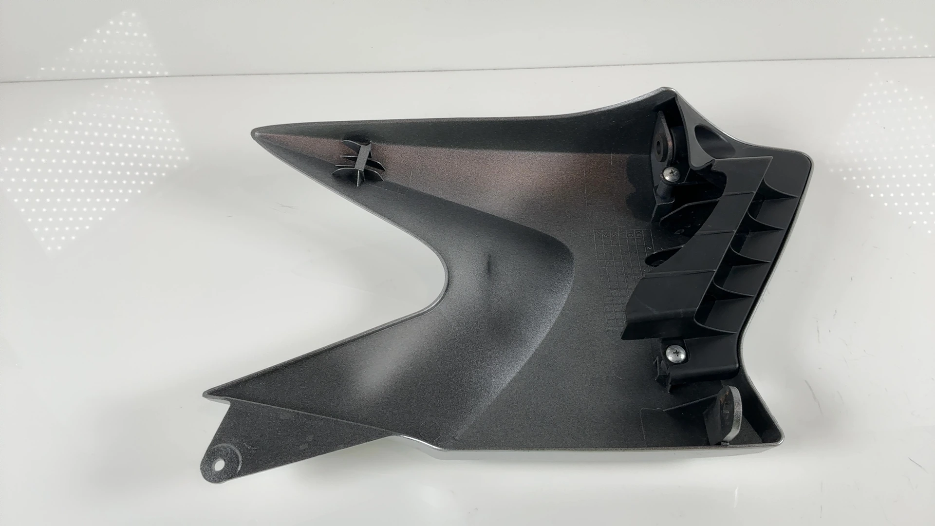 Yamaha YBR 125 51D 125cc Left Front Tank Shroud Cover 2010-14 OEM 51D-F4129-00 - Image 4