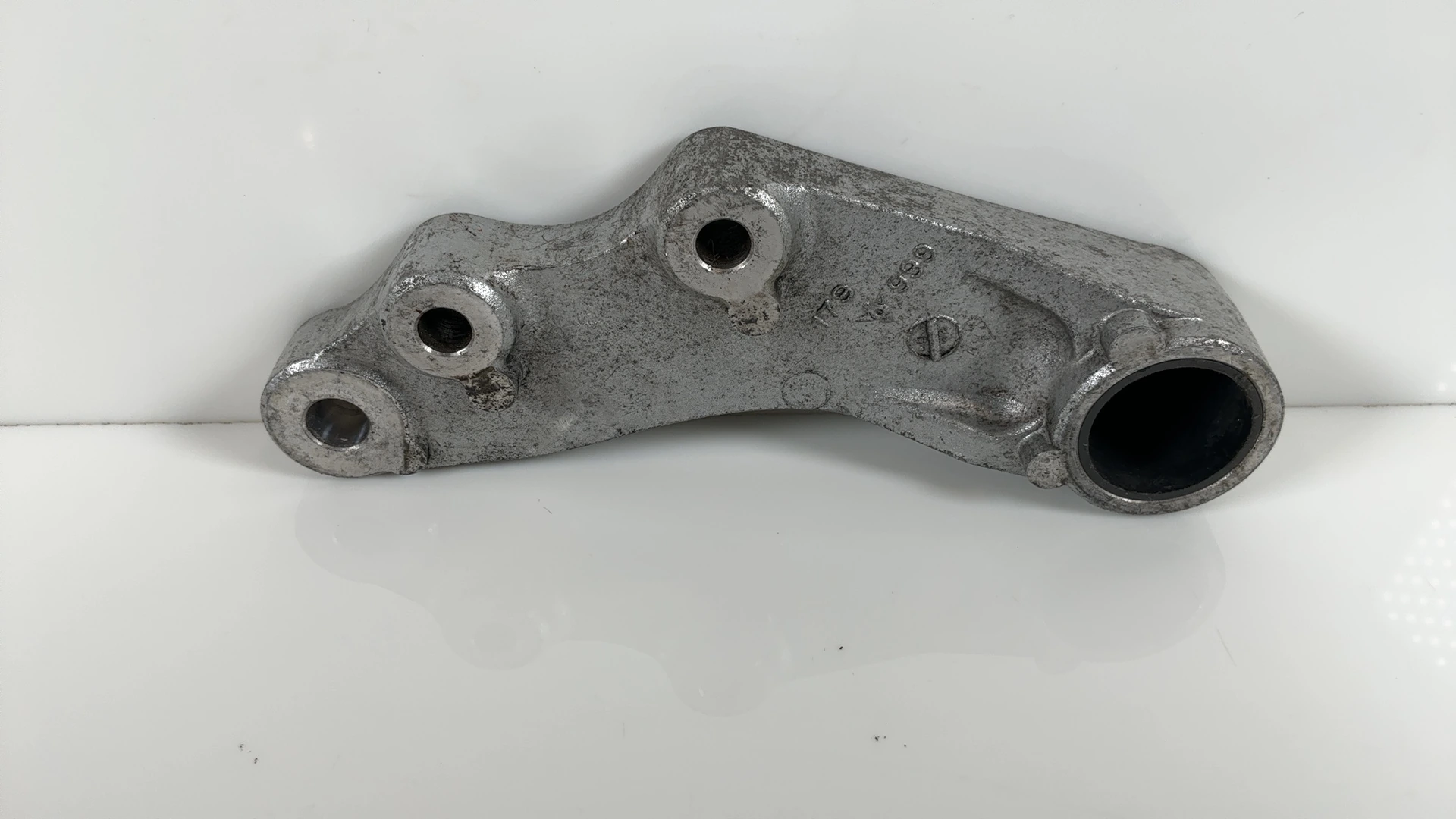 Kawasaki Zephyr ZR550 550CC Rear Brake Caliper Bracket 1990 1991 OEM 43034-1098 - Image 6