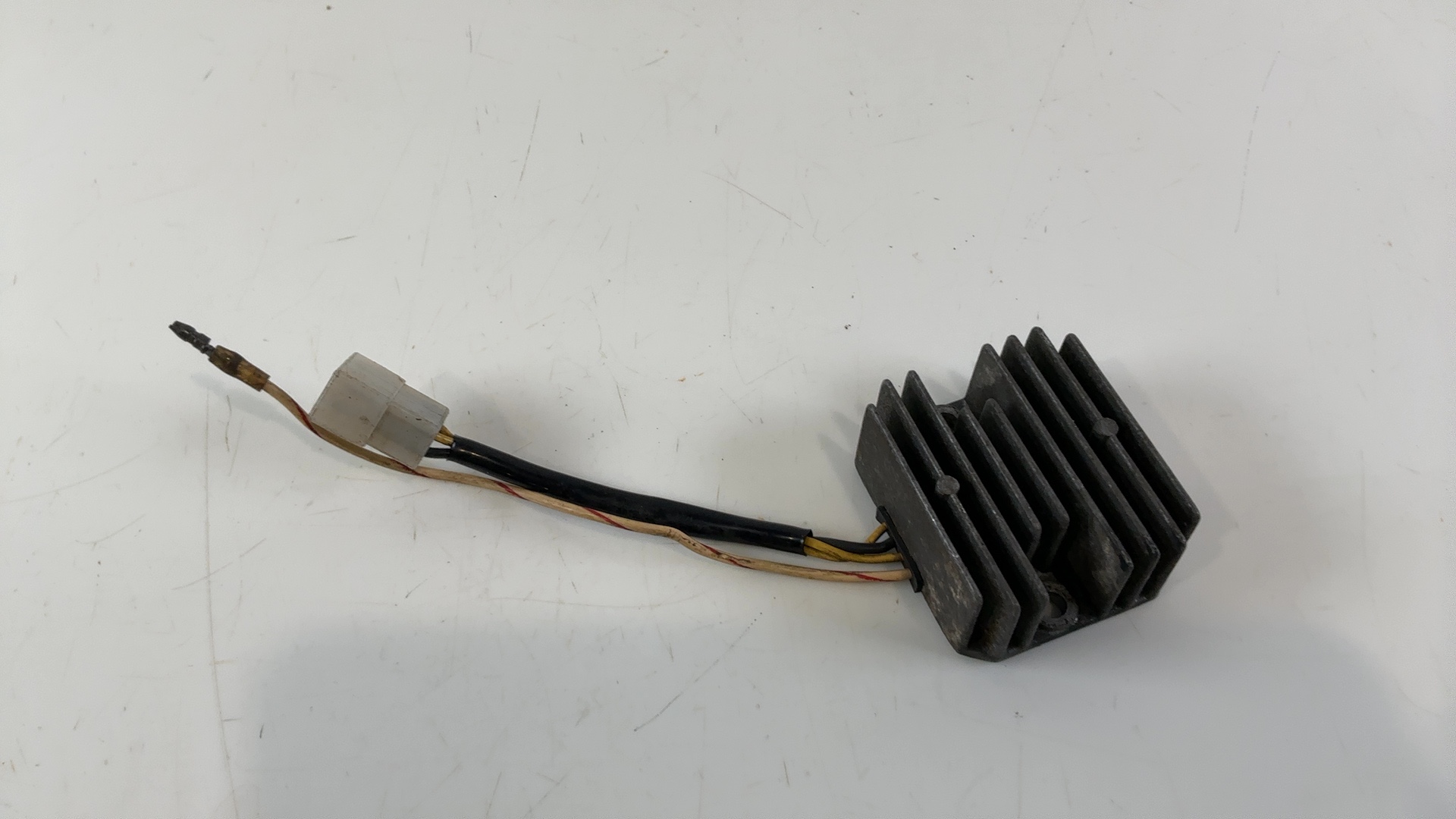 Kawasaki KZ305 CSR 305 CC Voltage Regulator 1981 1982 OEM 21066-1013 - Image 2