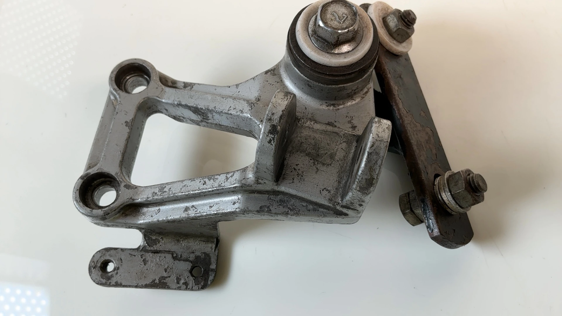 Kawasaki Ninja GPZ600R ZX600A 600cc Rider Footrest Bracket LH 1985-88 35011-1242 - Image 9