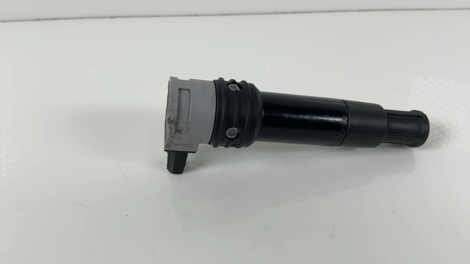 BMW R1200GS Adventure K25 1200cc Ignition Coil 2005 2006 OEM 7 680 644 - 04 - Image 2