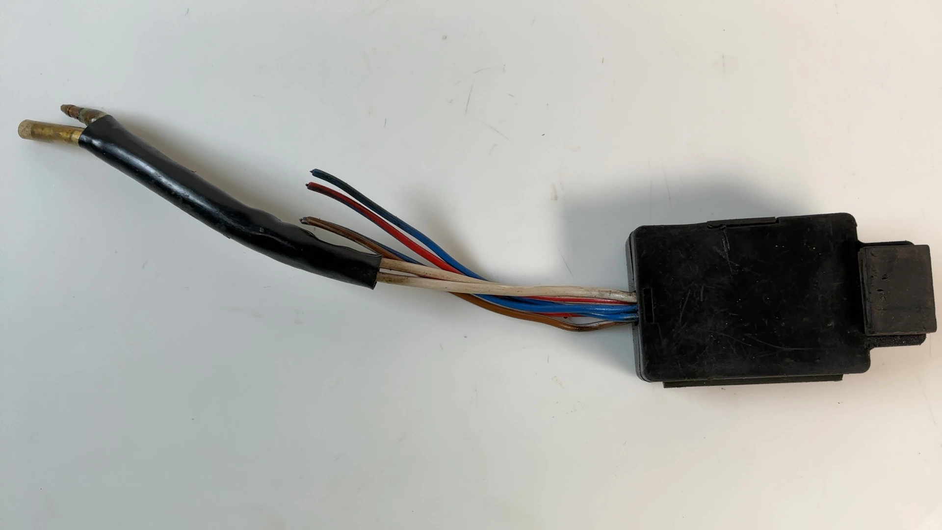 Kawasaki KZ650 B KZ650B 650 Fuse Box 1977 1978 OEM 26004-035 - Image 2