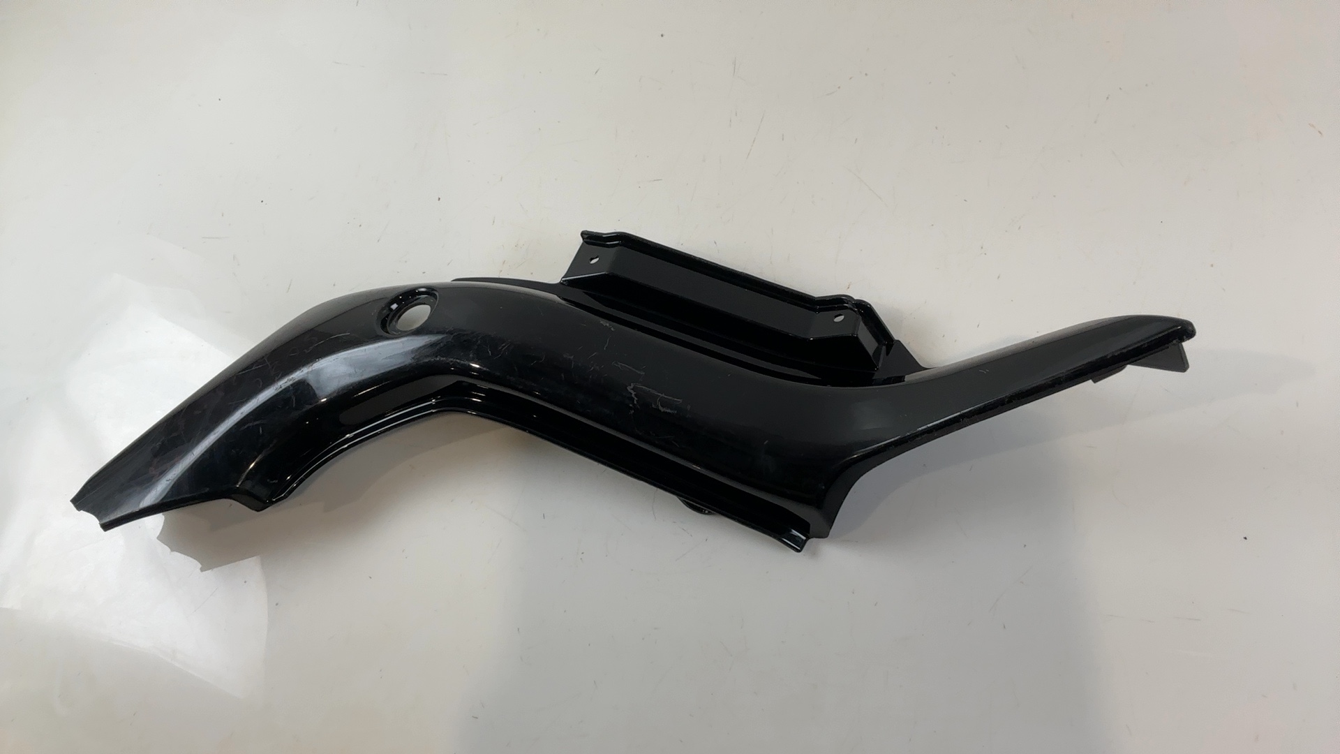 Suzuki Boulevard M109R VZR1800 Rear Left Side Fender Fairing 2006-24 63181-48G00 - Image 1