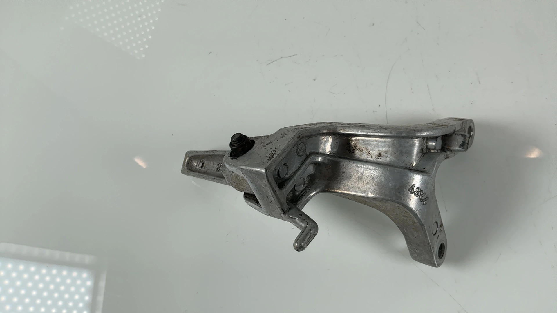 Yamaha YZF1000R Thunderace 4SV 1000 Pillion Footrest 1996-01 OEM 4SV-27430-00-00 - Image 4