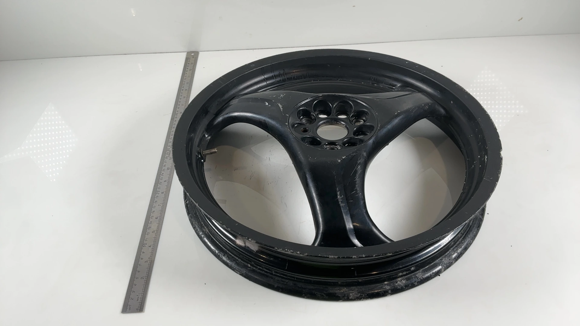 Aprilia RS 50 RS50 50cc Rear Wheel Rim 1993 1994 OEM AP8208337 - Image 4