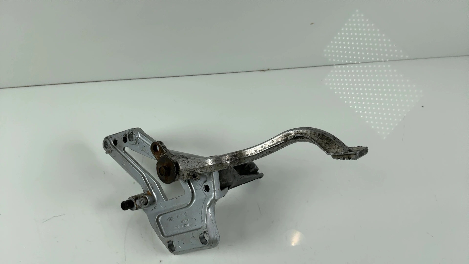 Kawasaki Ninja ZX750F 750CC Front Right Footrest Bracket 1987-90 OEM 35011-1315 - Image 5