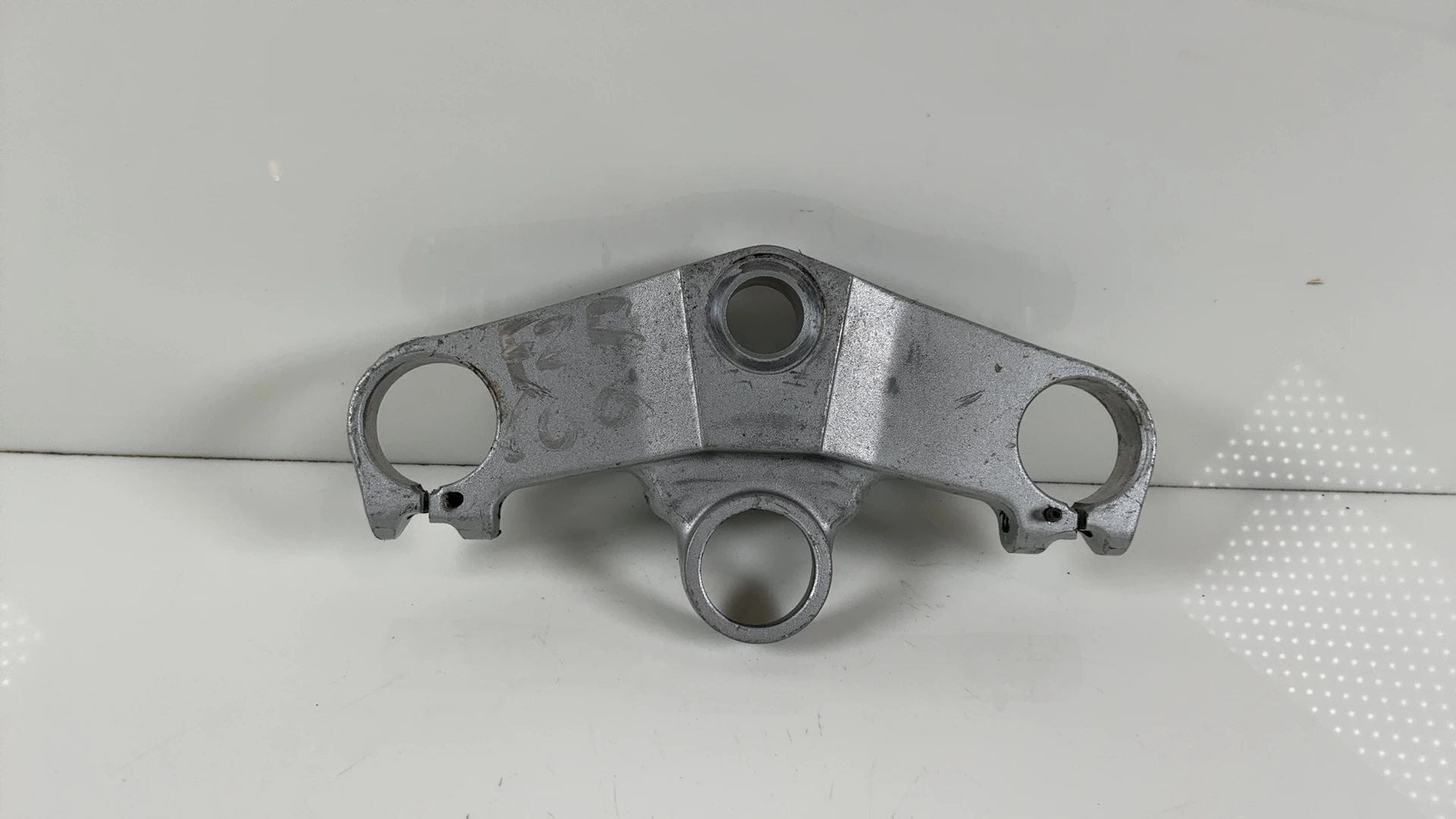 Yamaha FZR600 3HE 600cc Upper Fork Yoke Bridge 1989-1993 OEM 3HE-23435-00-00