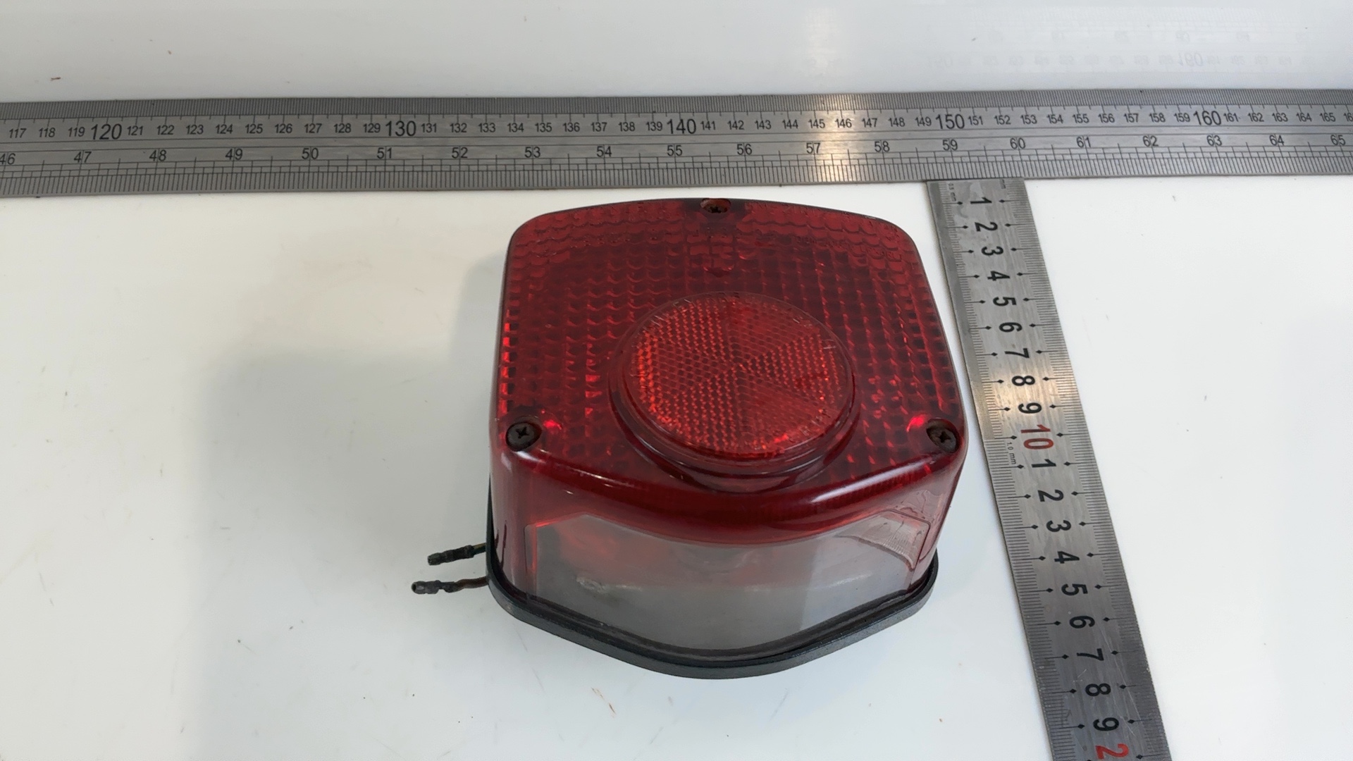 Honda CB 250 400 Super Dream Tail Light 1978-1982 OEM 33701-443-611 - Image 4