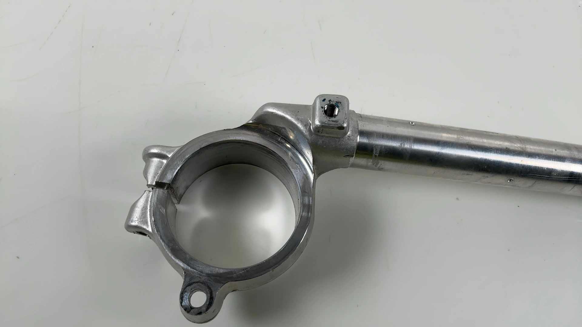 Aprilia RSV4 Factory 1100 Right Handlebar Clip-On 2021-2026 OEM 2B0069525 - Image 5