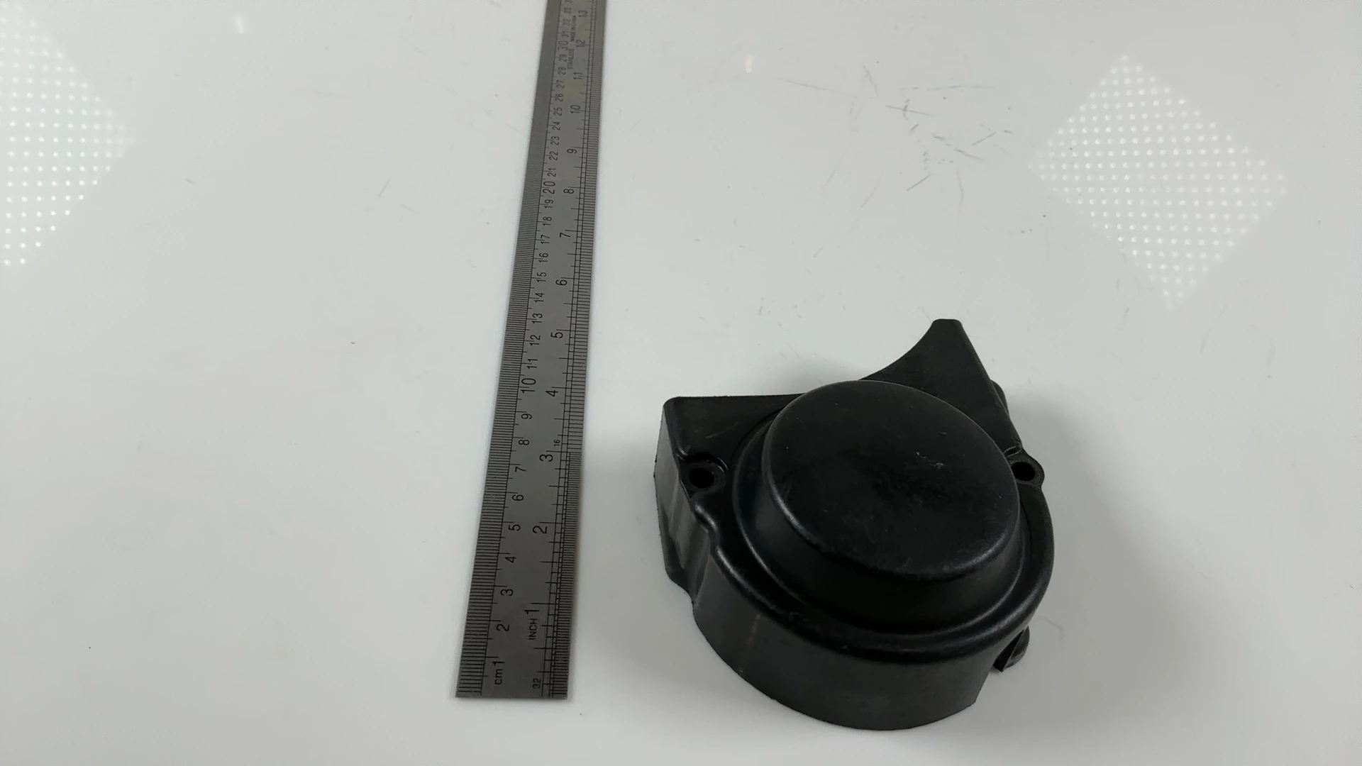 Kawasaki KE175 KE175-D 175cc Oil Pump Cover 1980-1983 OEM 14030-1010 - Image 4