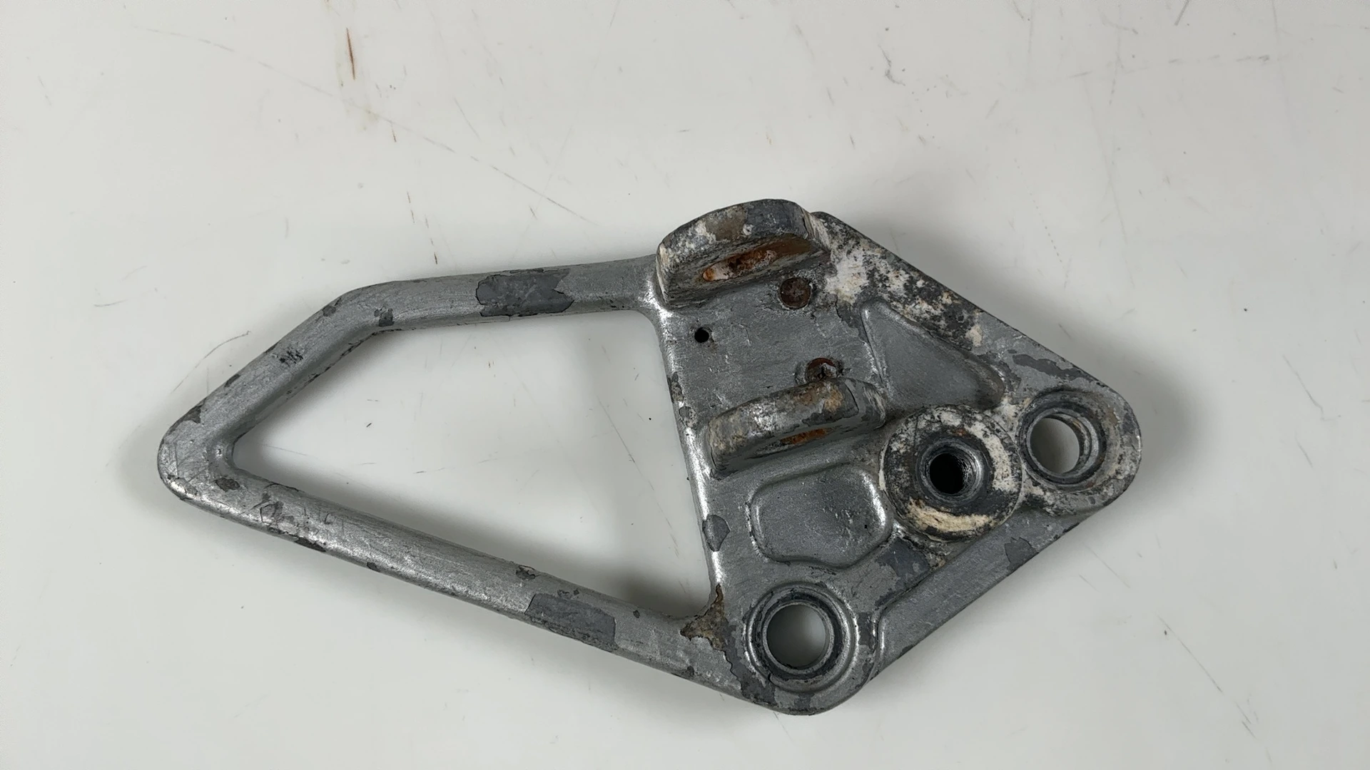 Kawasaki GPX600R Ninja 600R ZX600C Left Footrest Bracket 1988-97 OEM 35011-1344 - Image 6