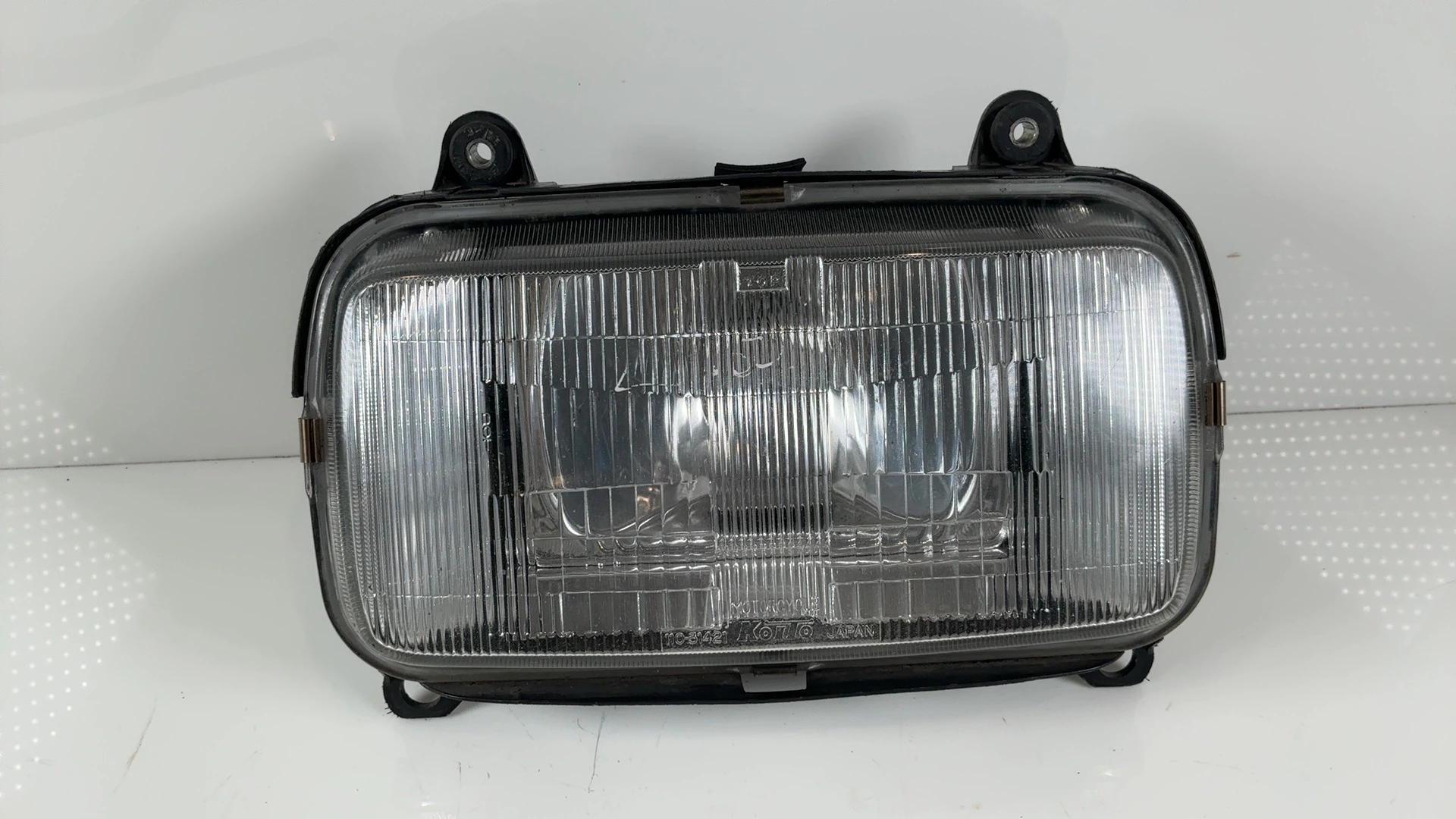 YAMAHA FZ750 1FN 750CC Front Headlight 1985-1991 OEM 1FN-84320-E0-00