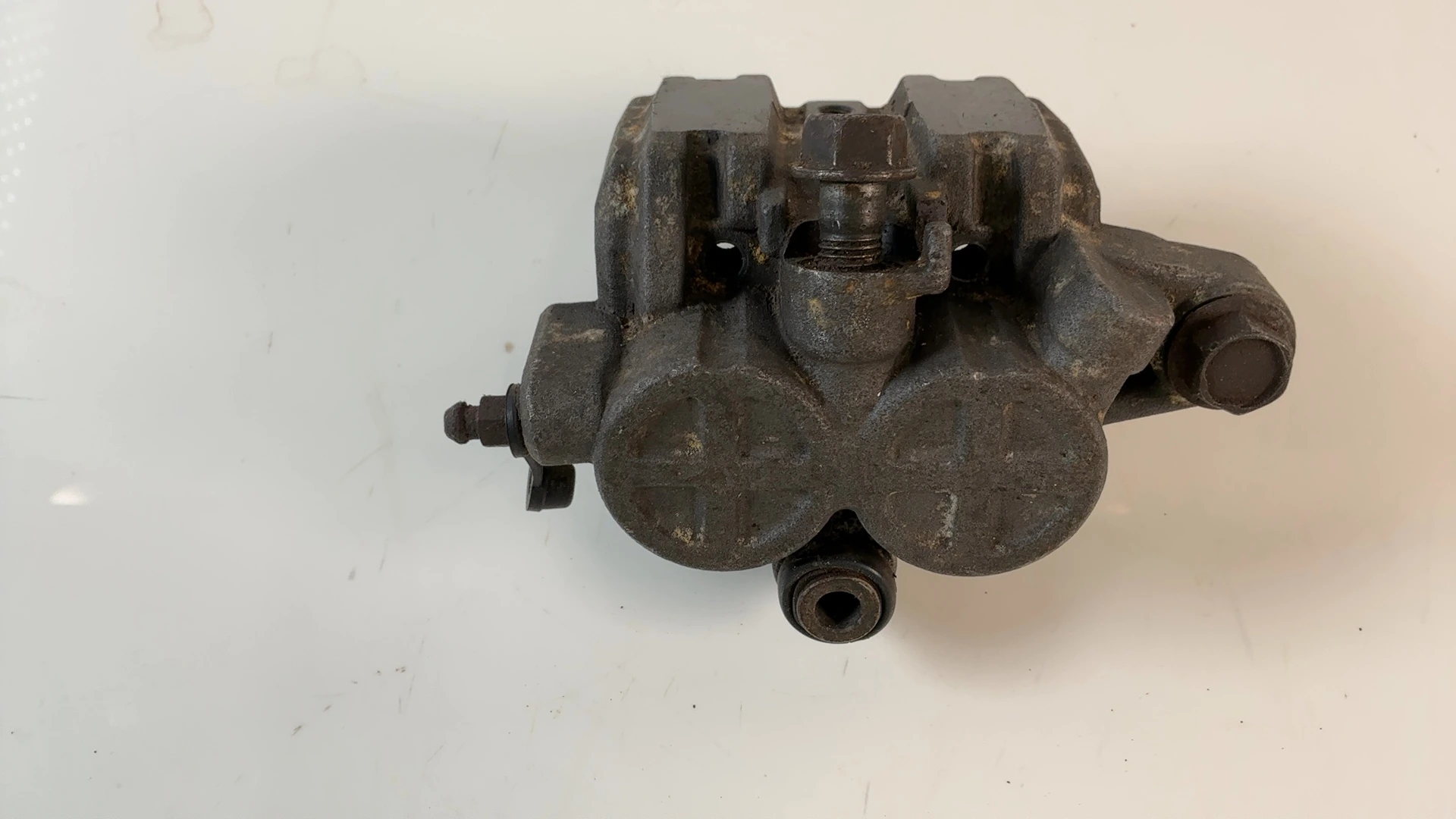 Honda Interceptor VF700F 700 Rear Brake Caliper 1984 1985 OEM 43100-MB2-007