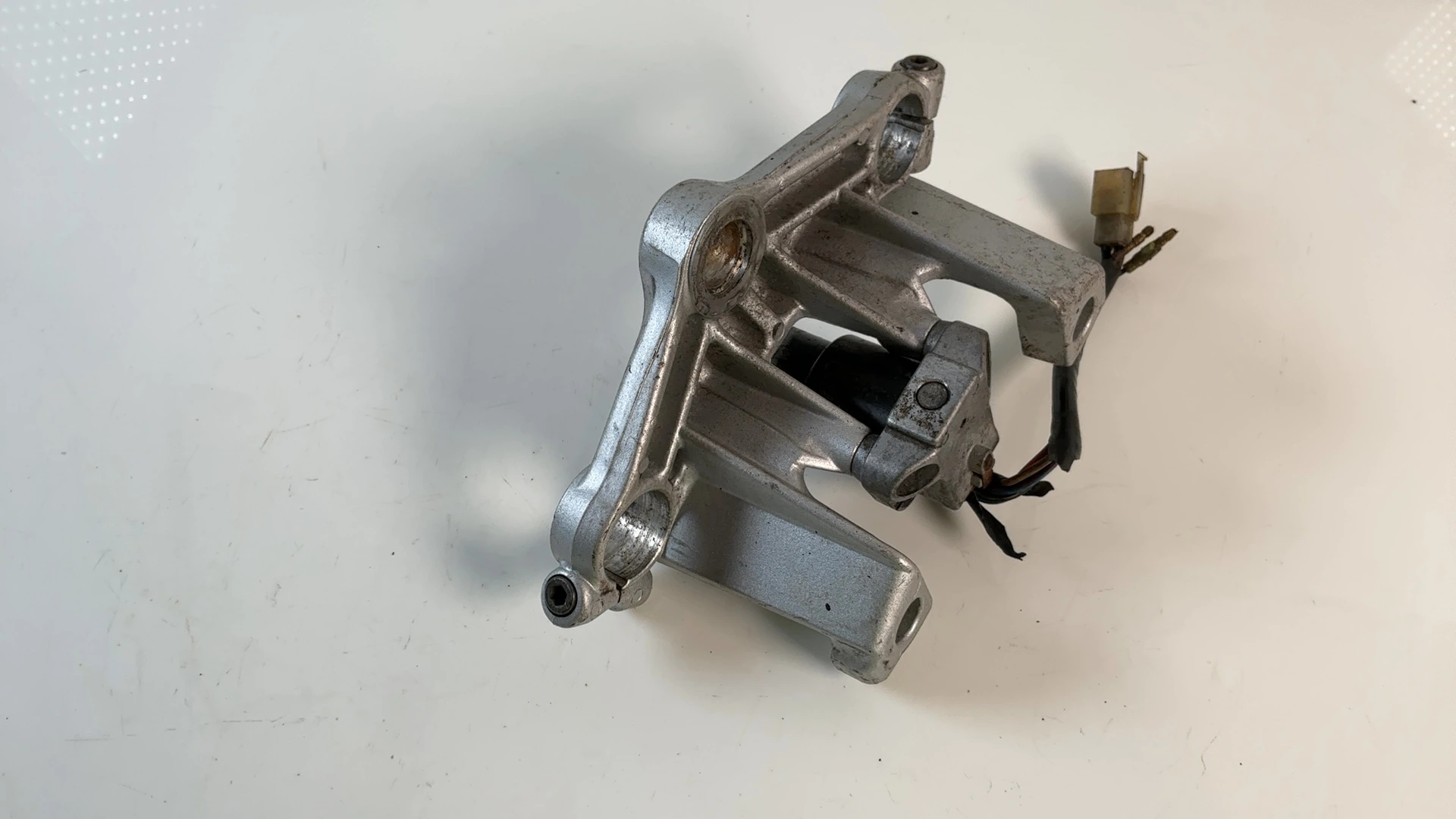 Yamaha TZR125 2RH 125cc Upper Fork Bridge Top Yoke 1987-1992 OEM 2RH-23435-00-98 - Image 5